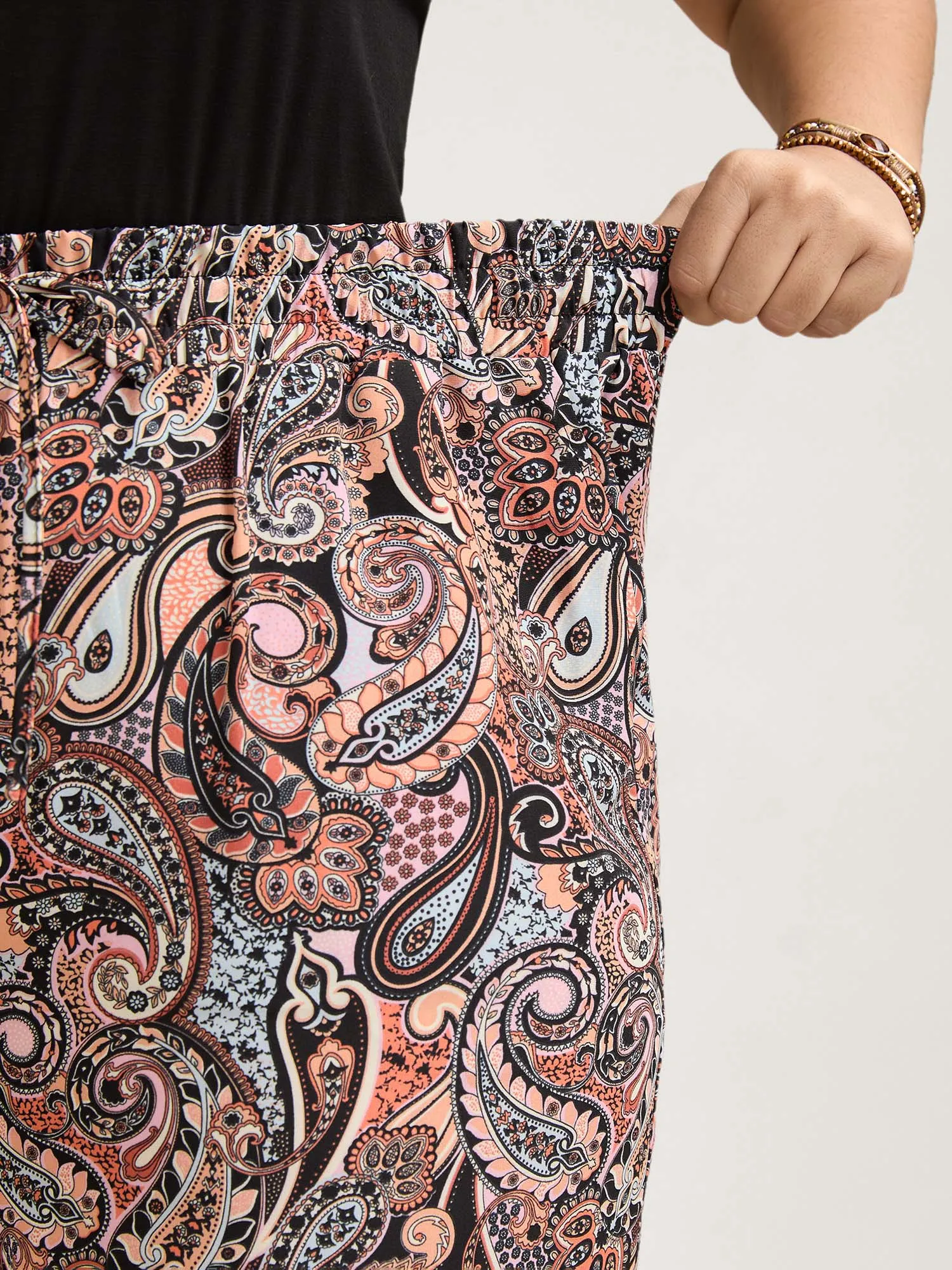 Paisley Print Drawstring Wide-Leg Pants sold by Bloomchic product image thumbnail 3