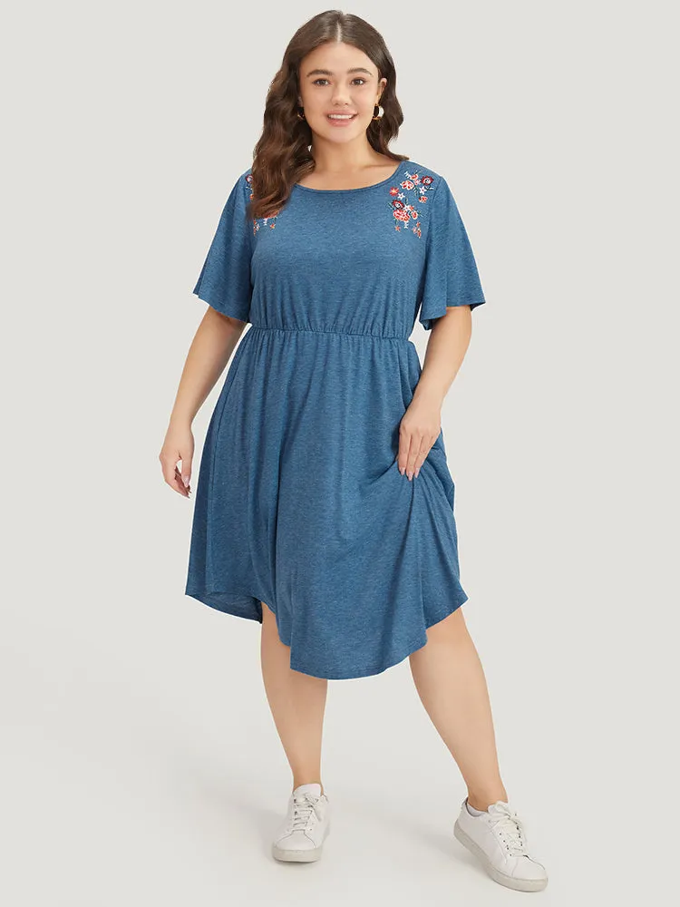 Supersoft Essentials Floral Embroidered Pocket Elastic Waist Dress sold by Bloomchic product image thumbnail 4