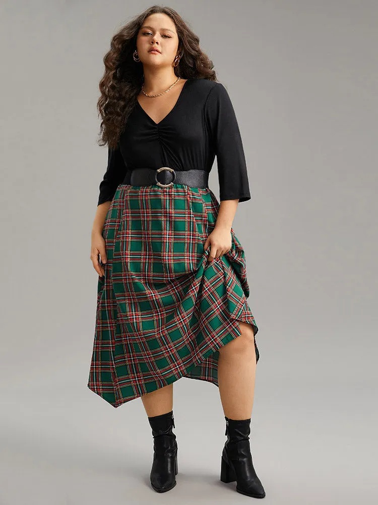 Plaid Contrast Patchwork Ruched Pocket Dress sold by Bloomchic product image thumbnail 2