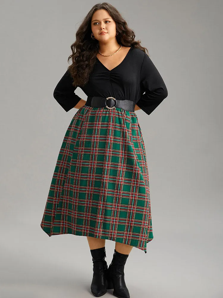 Plaid Contrast Patchwork Ruched Pocket Dress sold by Bloomchic product image thumbnail 3