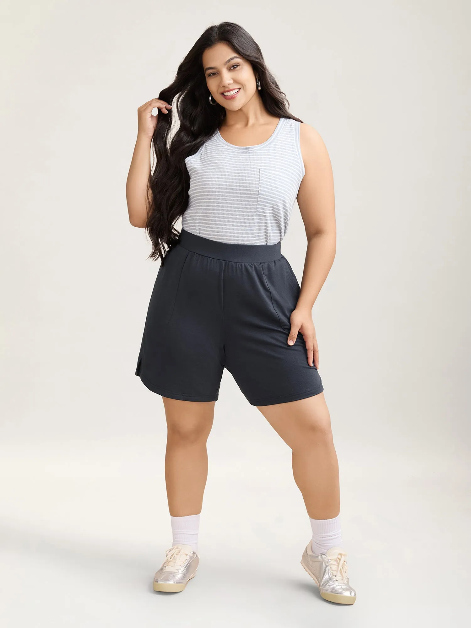 Stretchy Waist Split Relaxed Shorts sold by Bloomchic product image thumbnail 3