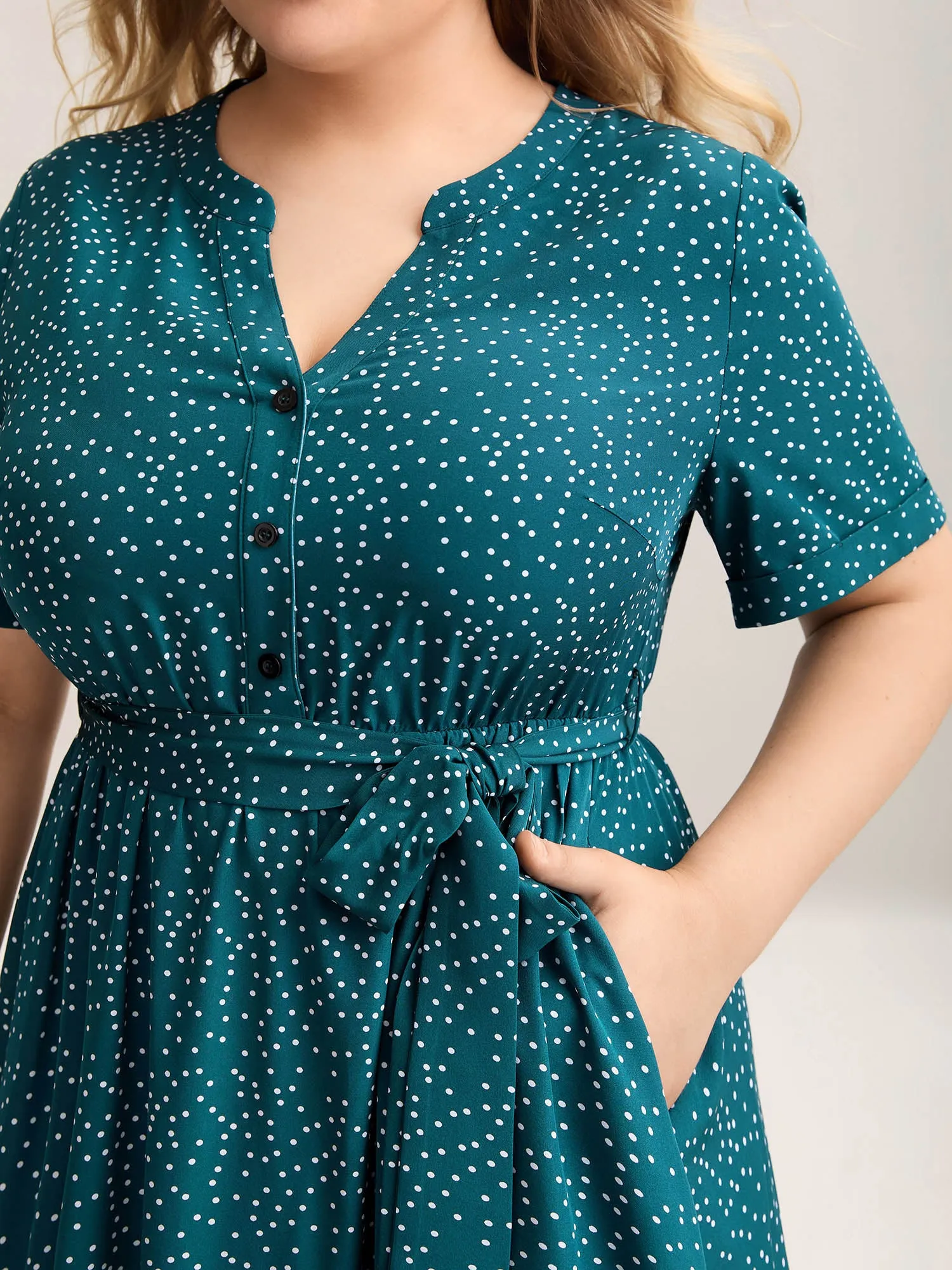 Stretchy Waist Tied Pockets Printed Midi Dress sold by Bloomchic product image thumbnail 2