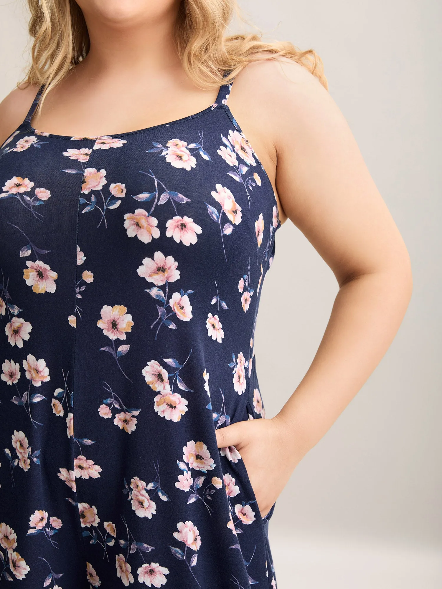 Floral Print Adjustable Stretchy Pockets Jumpsuit sold by Bloomchic product image thumbnail 2