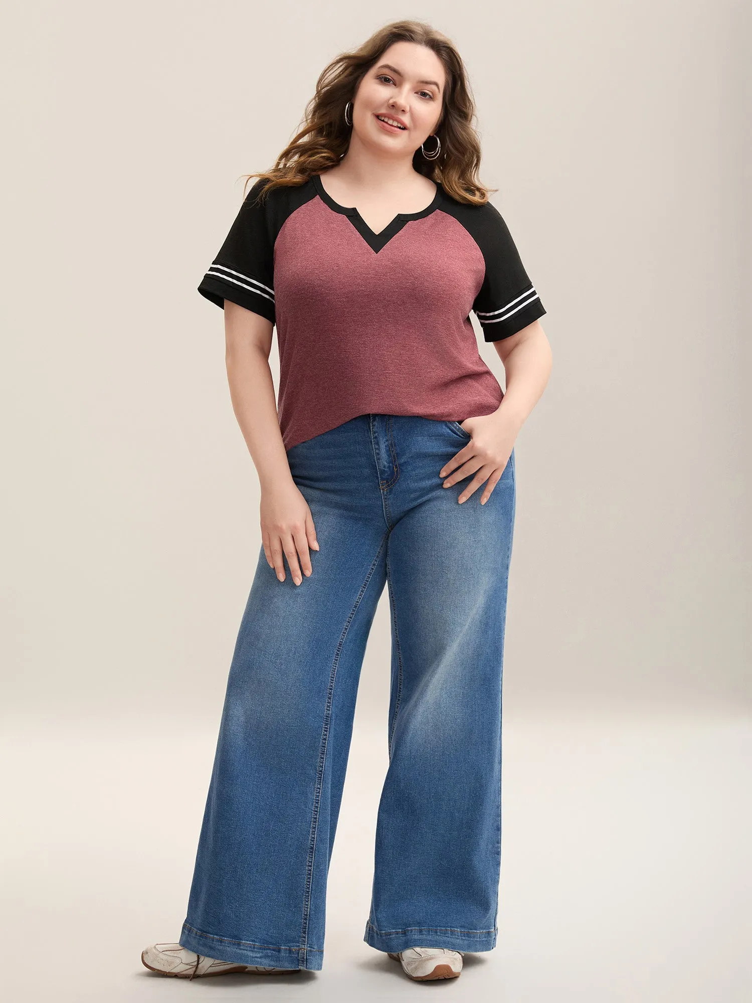 Color Contrast Split Neck Everyday T-Shirt sold by Bloomchic product image thumbnail 3