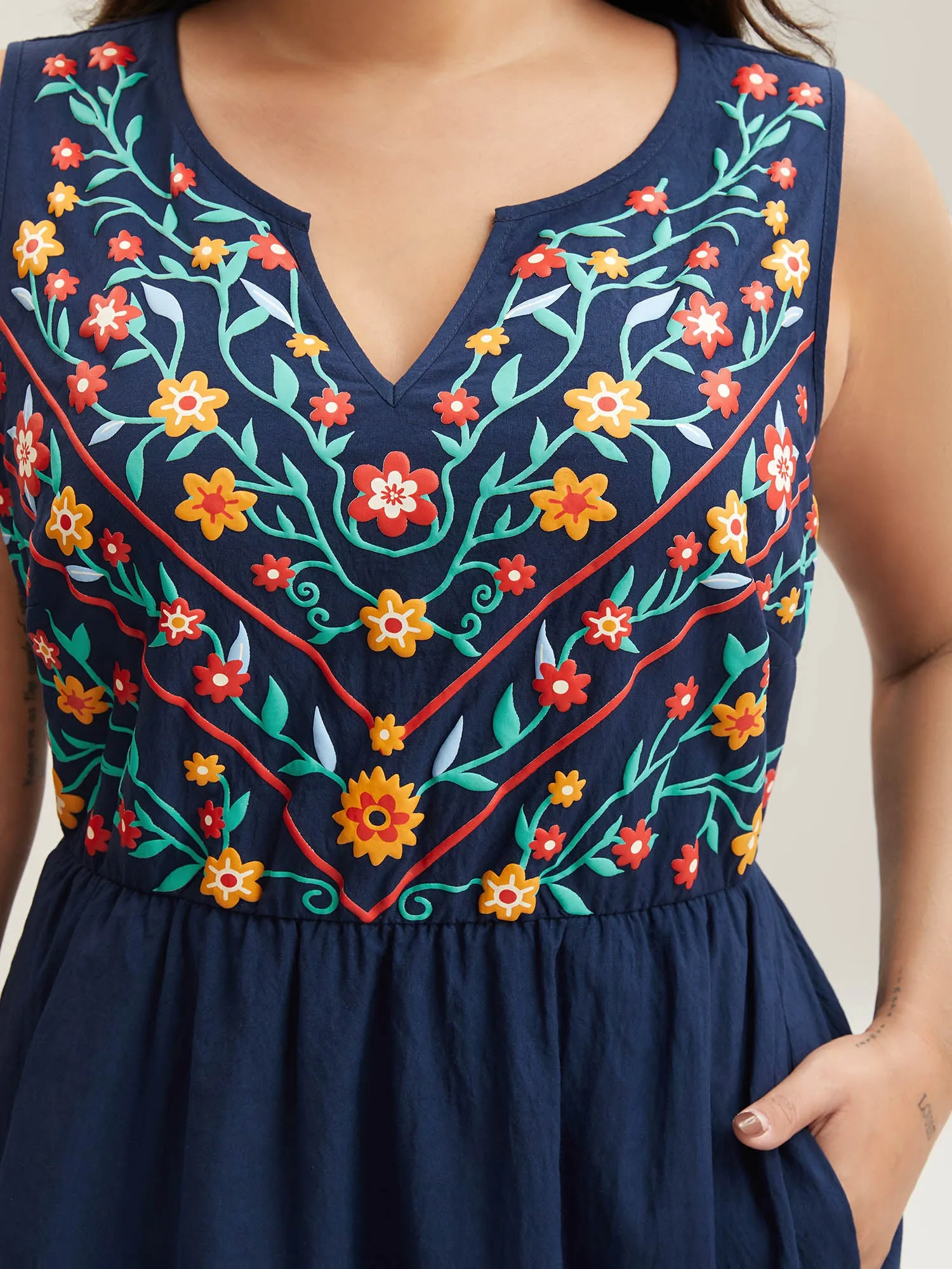 Imitation Embroidery Woven Sleeveless Midi Dress sold by Bloomchic product image thumbnail 2