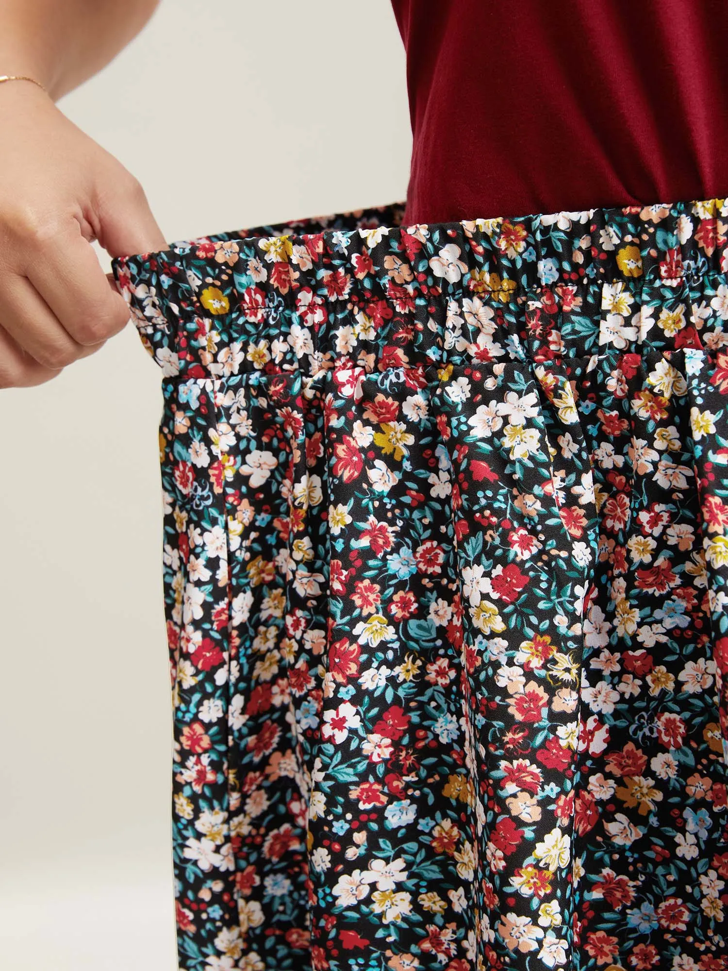 Floral Print Stretchy Smocked Waist Mini Skirt sold by Bloomchic product image thumbnail 2