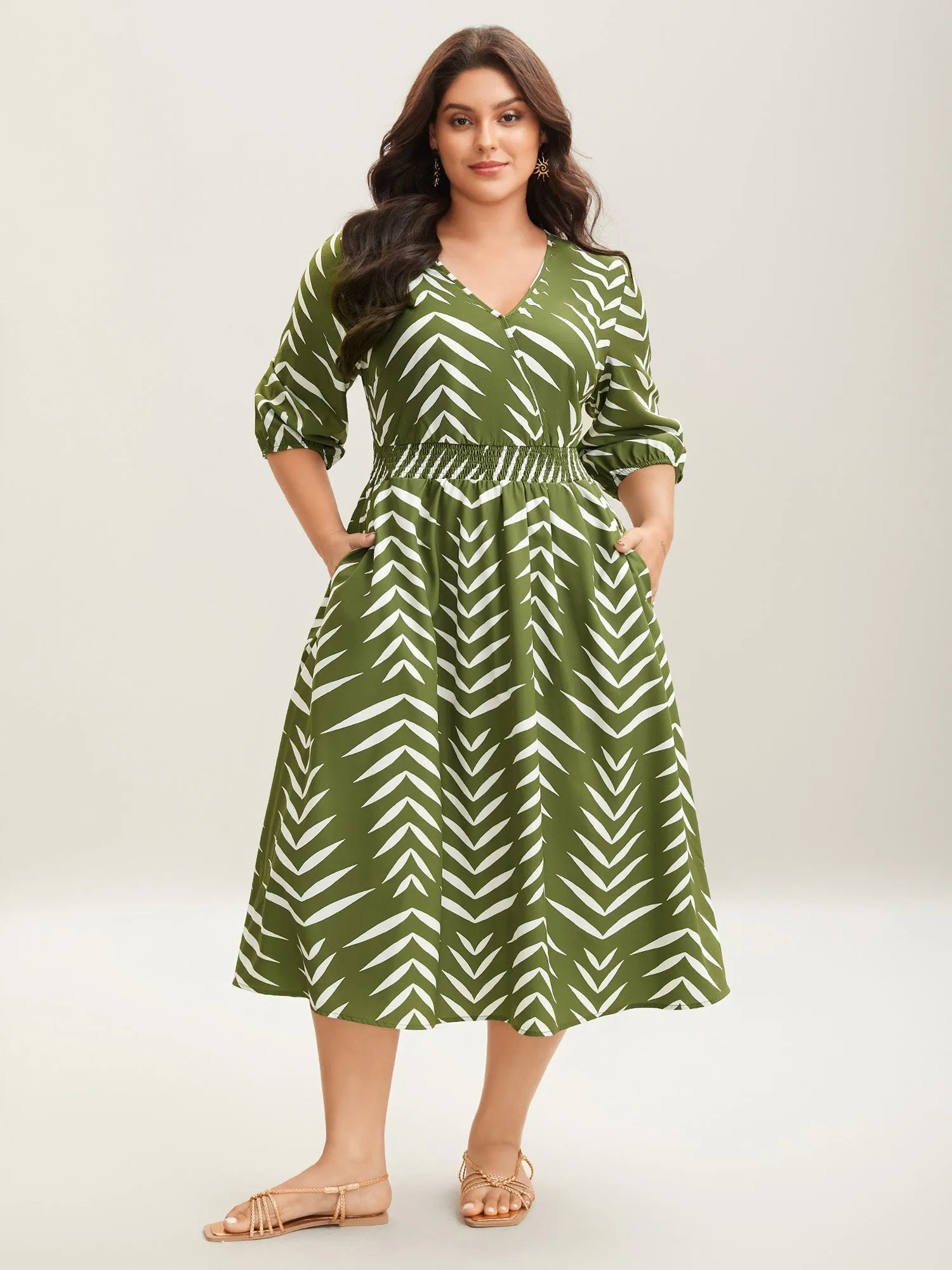 Tree Print Wrap Shirred Pockets Midi Dress sold by Bloomchic product image thumbnail 3