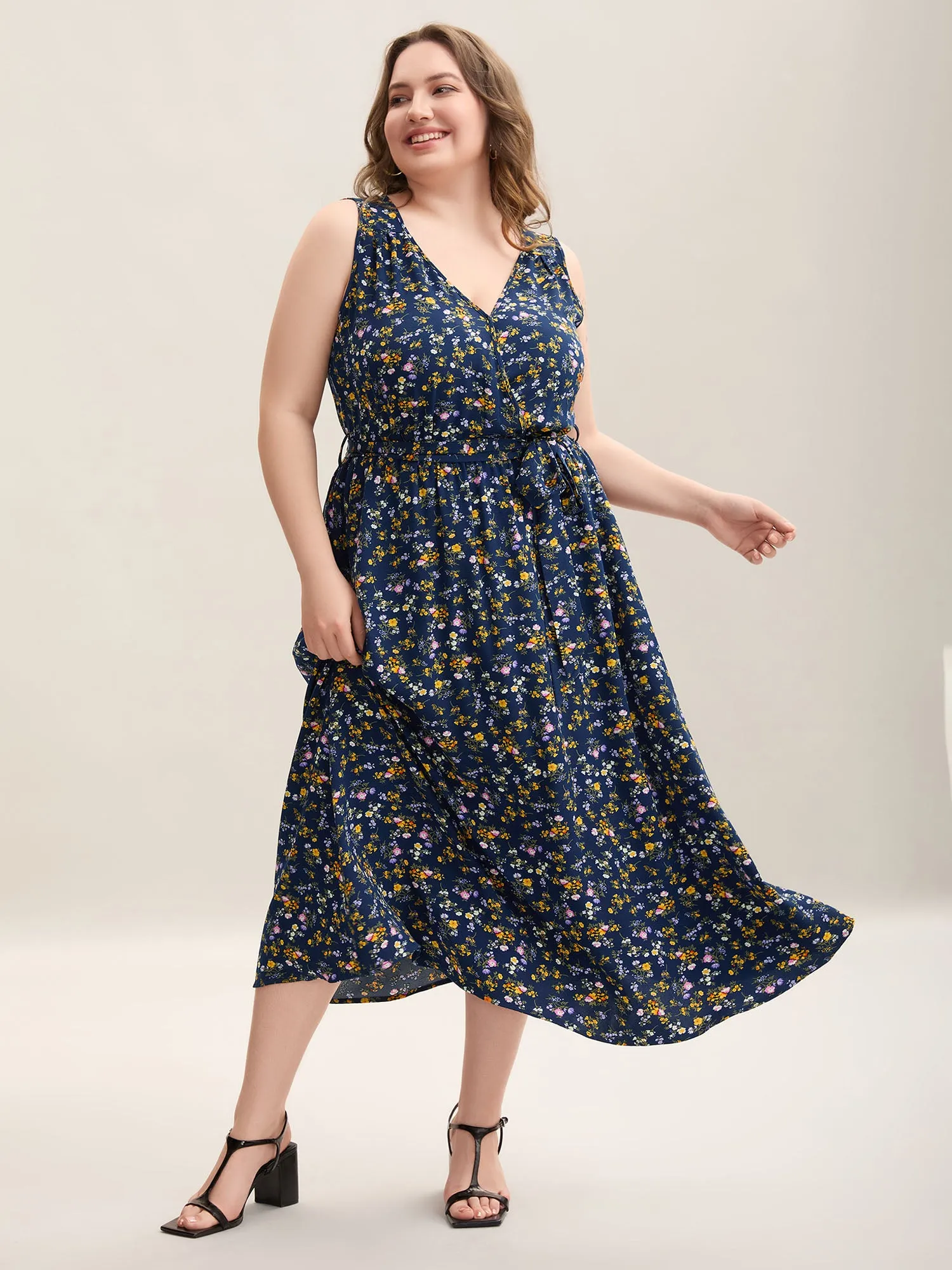 Stretch Woven Floral Belted Pockets Midi Dress sold by Bloomchic product image thumbnail 3
