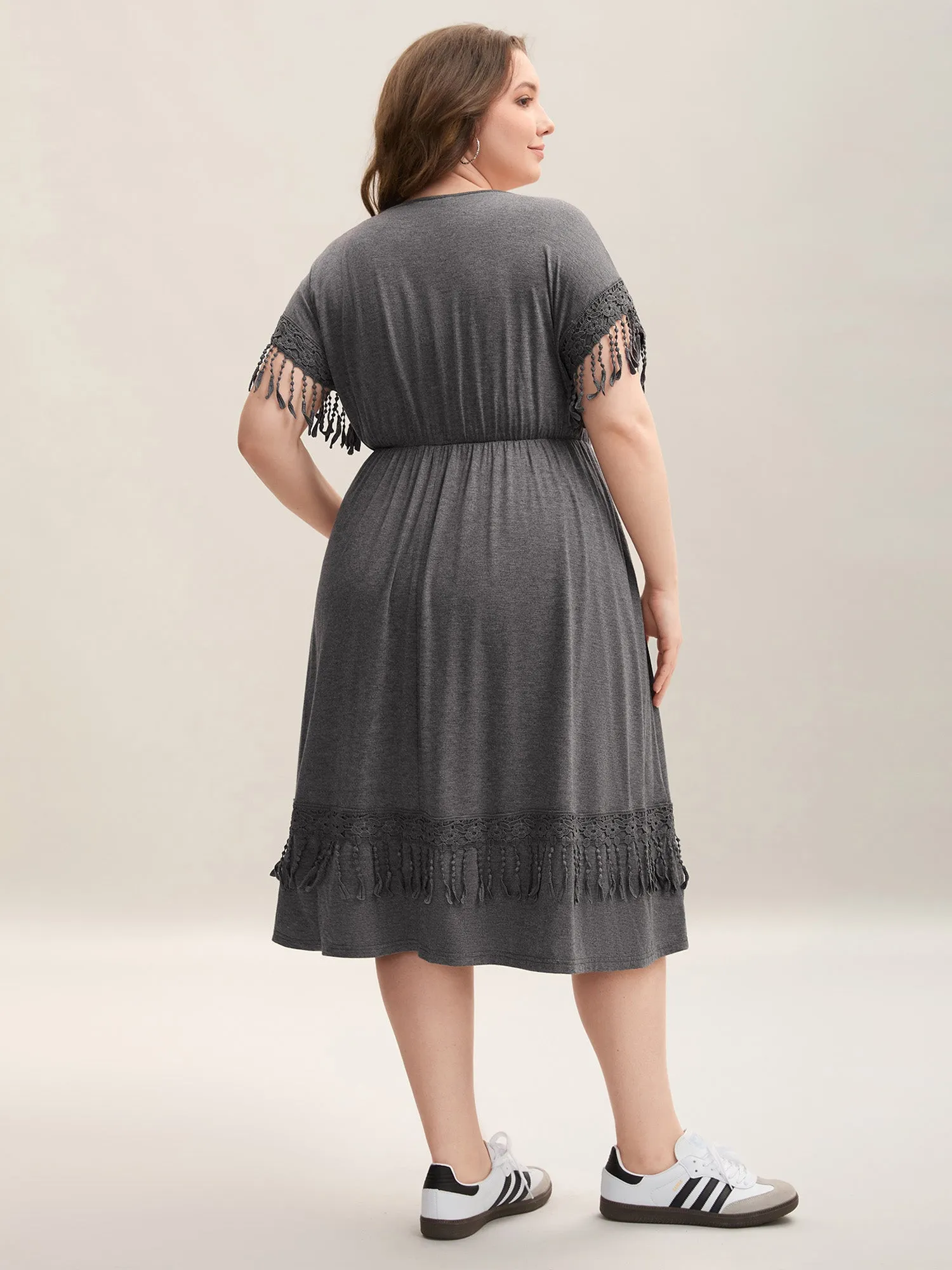 Fringe Knit Plain V-Neck Midi Dress sold by Bloomchic product image thumbnail 4