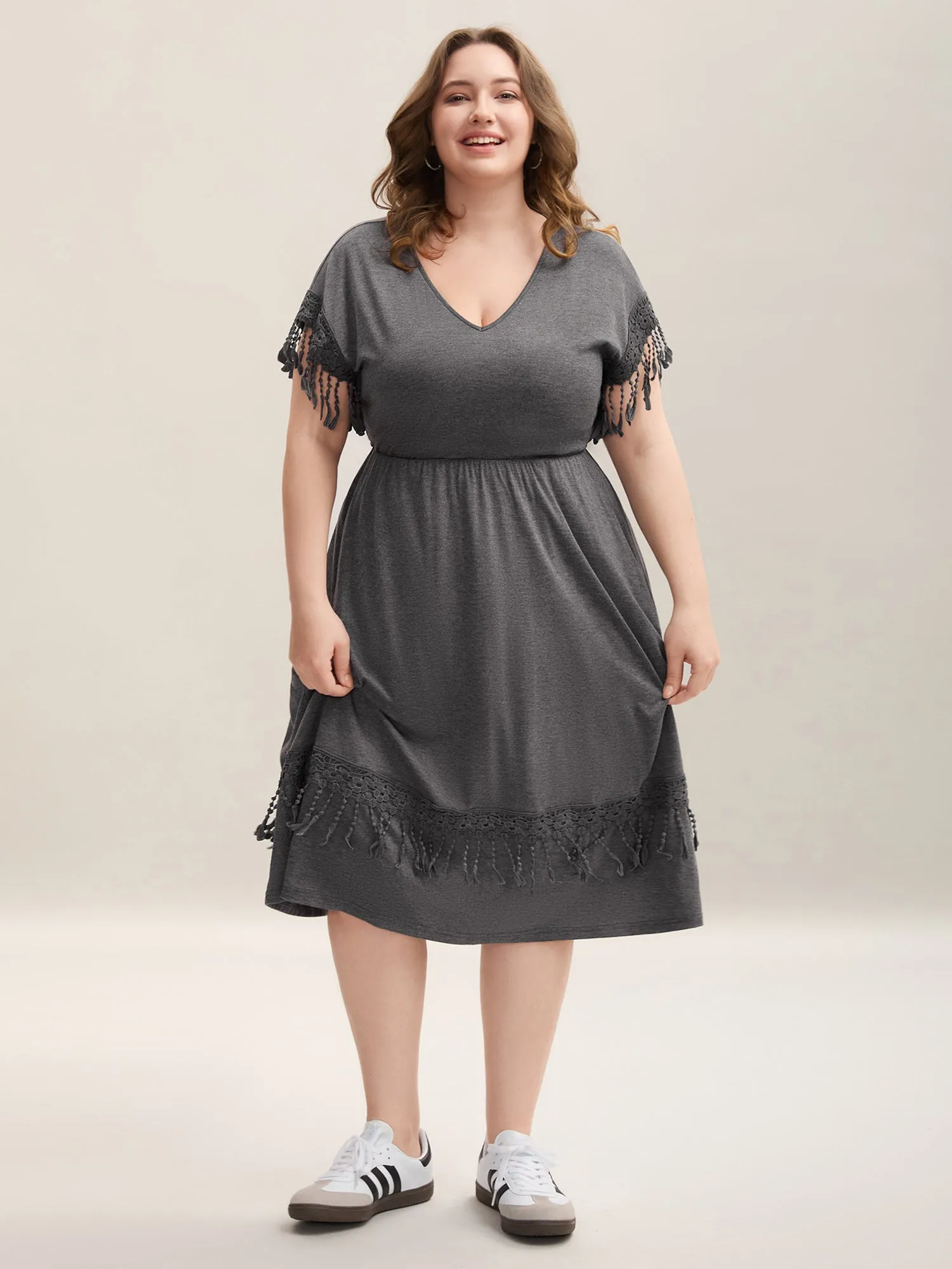 Fringe Knit Plain V-Neck Midi Dress sold by Bloomchic product image thumbnail 3