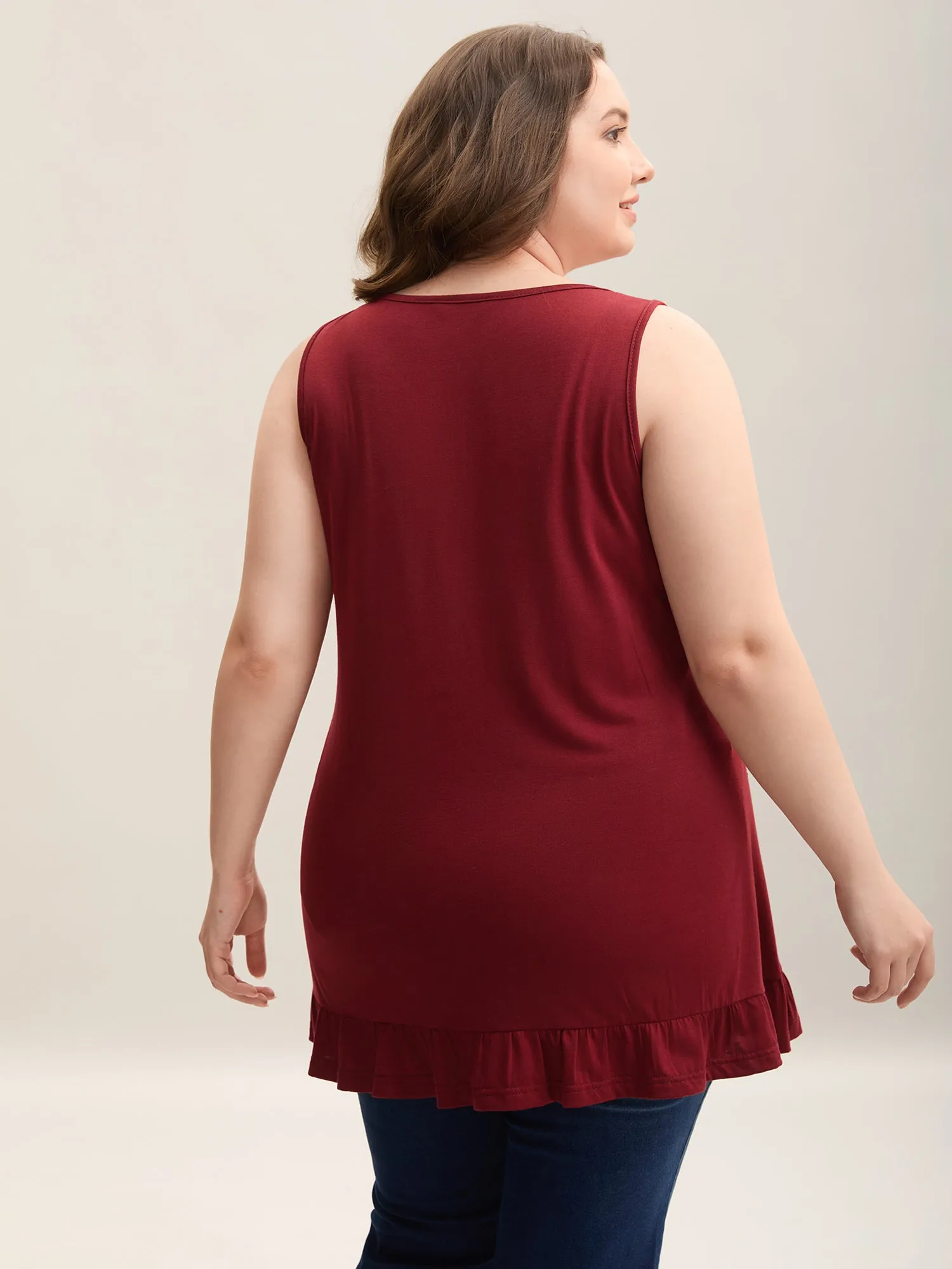 Lace Spliced Stretchy Sleeveless Top sold by Bloomchic product image thumbnail 2
