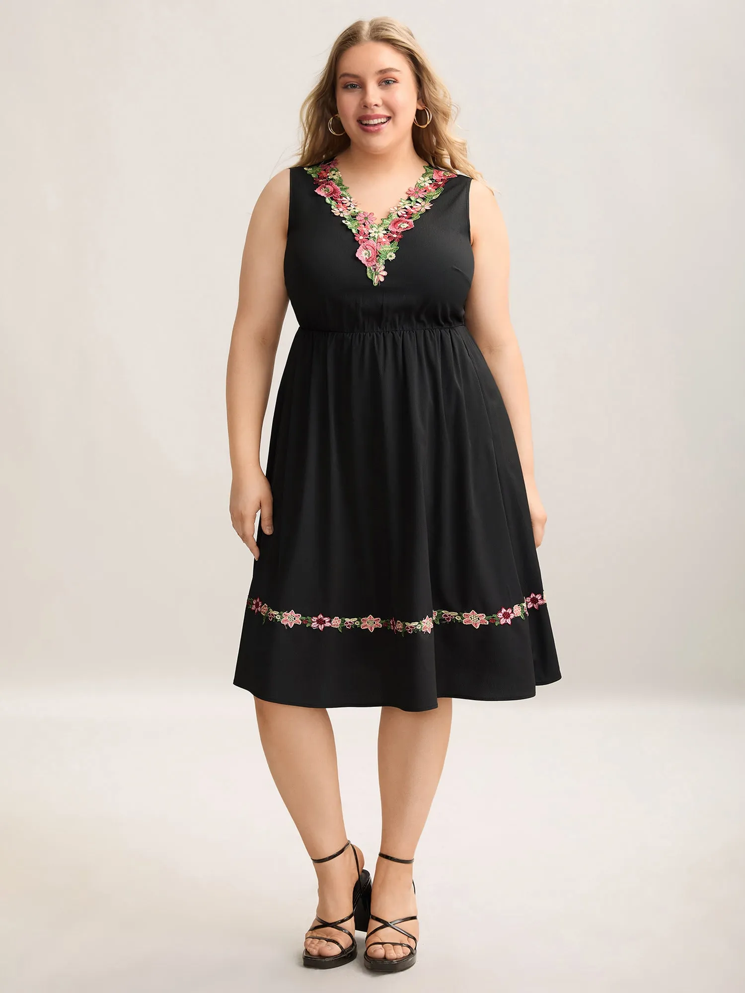 Woven Plain Floral Neckline Sleeveless Midi Dress sold by Bloomchic product image thumbnail 4