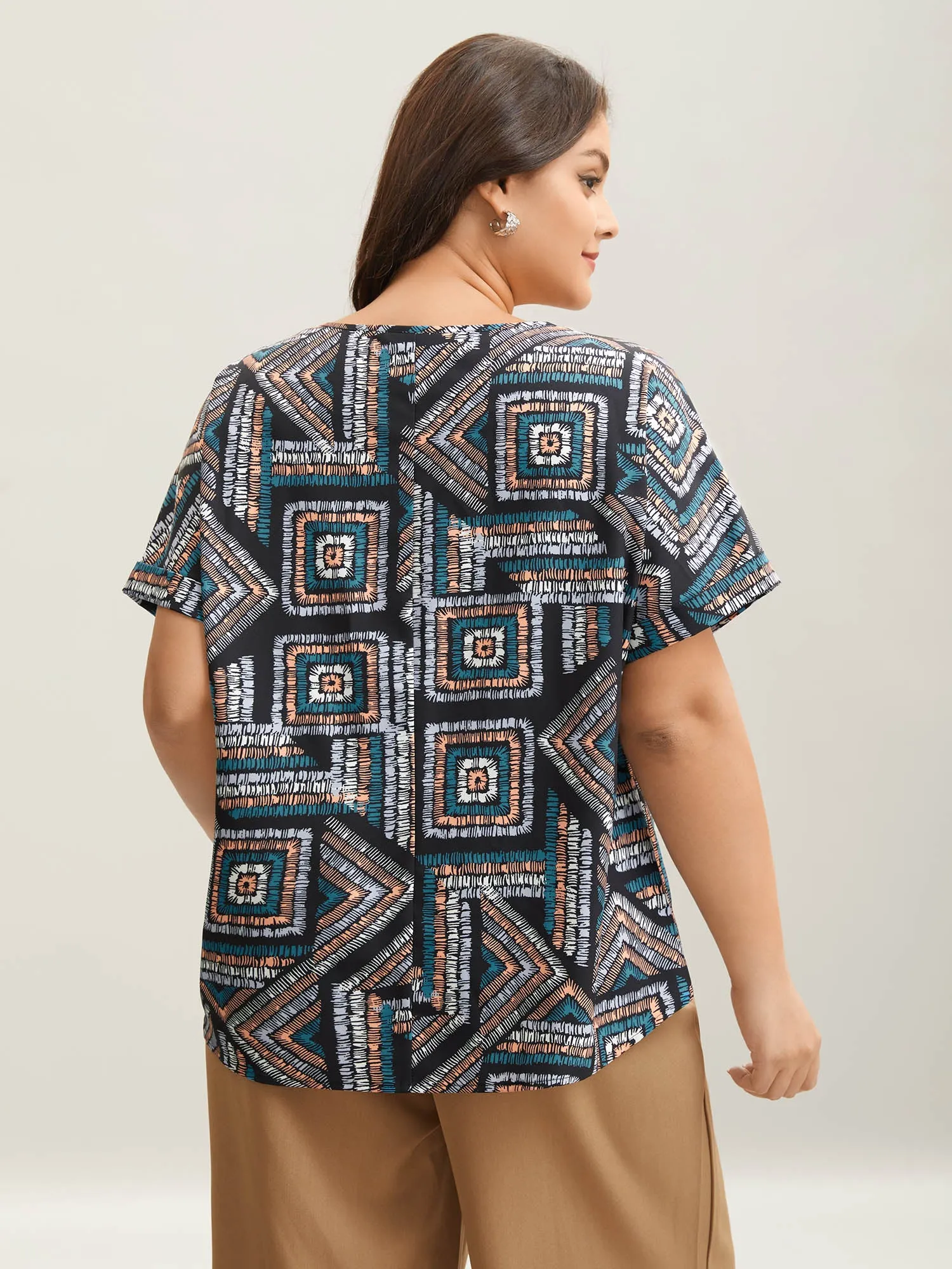 Geometric Print V-Neck Relaxed Fit Blouse sold by Bloomchic product image thumbnail 4