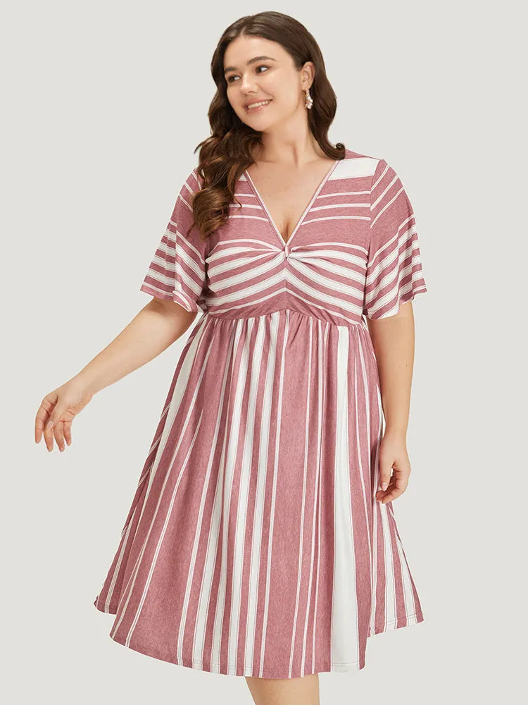 Striped Print Pocket Twist Front Dress sold by Bloomchic product image thumbnail 2