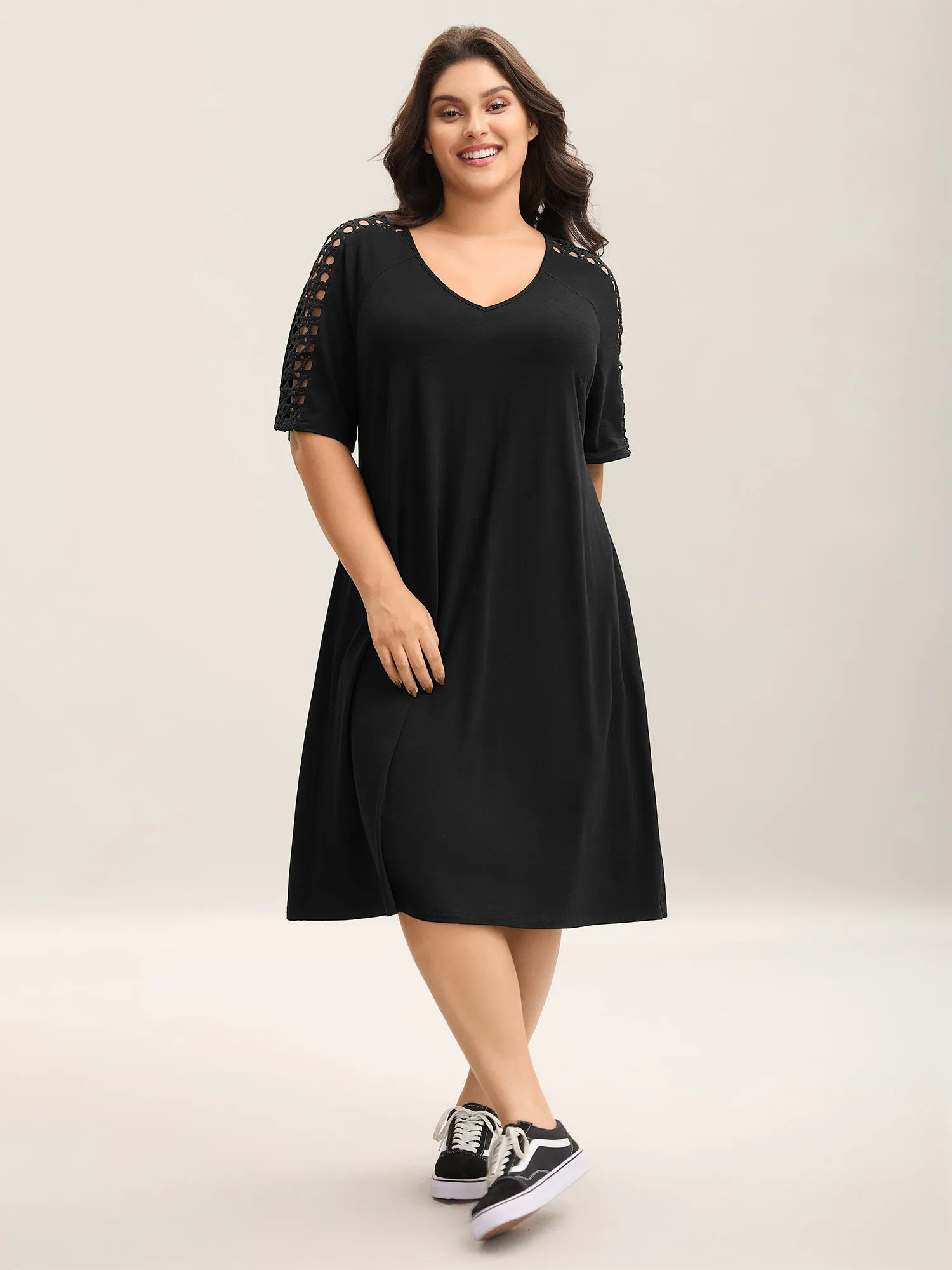 Supersoft Cut-Out Sleeve Midi Dress sold by Bloomchic product image thumbnail 3