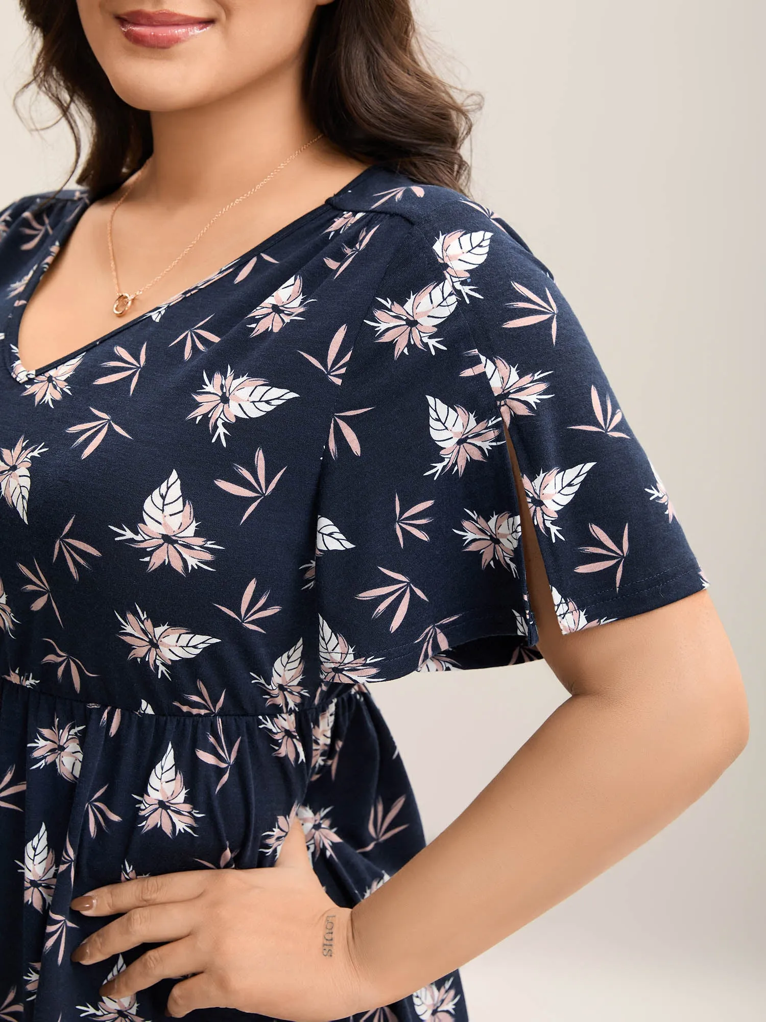 Floral Print Lotus Leaf Sleeve Knit Top sold by Bloomchic product image thumbnail 2