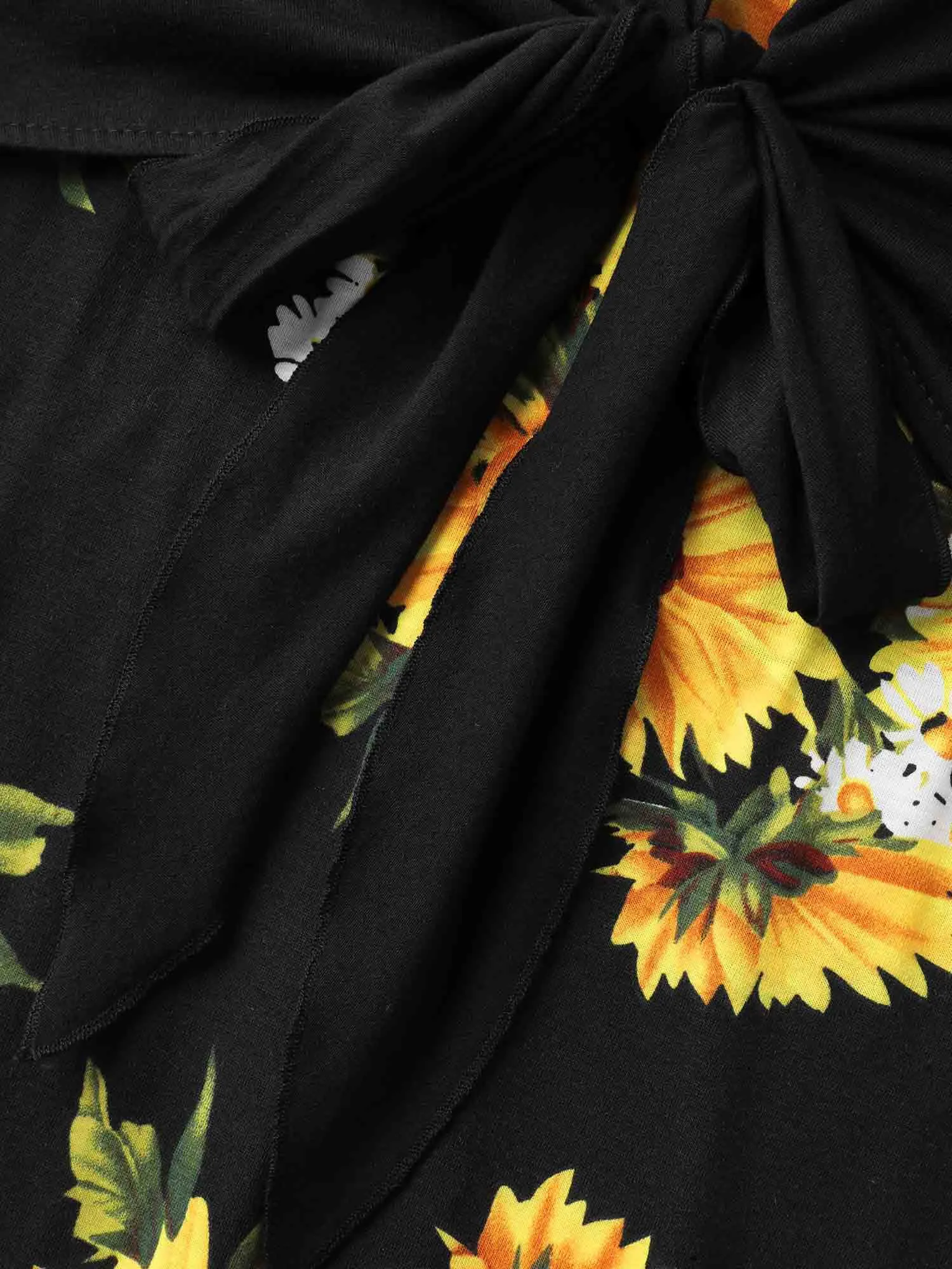 Sunflower Print Knotted Front Pockets Midi Dress sold by Bloomchic product image thumbnail 5
