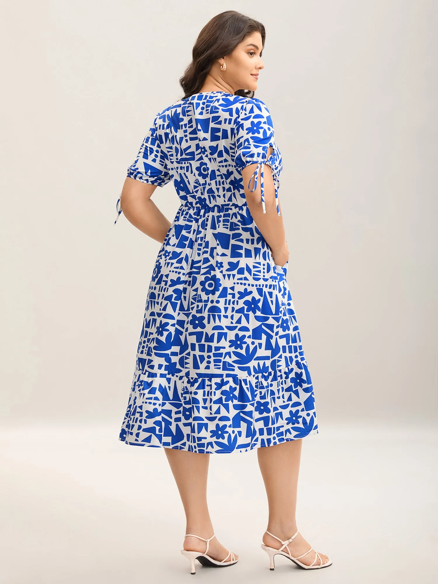 Floral Abstract Print Pockets Midi Dress sold by Bloomchic product image thumbnail 4