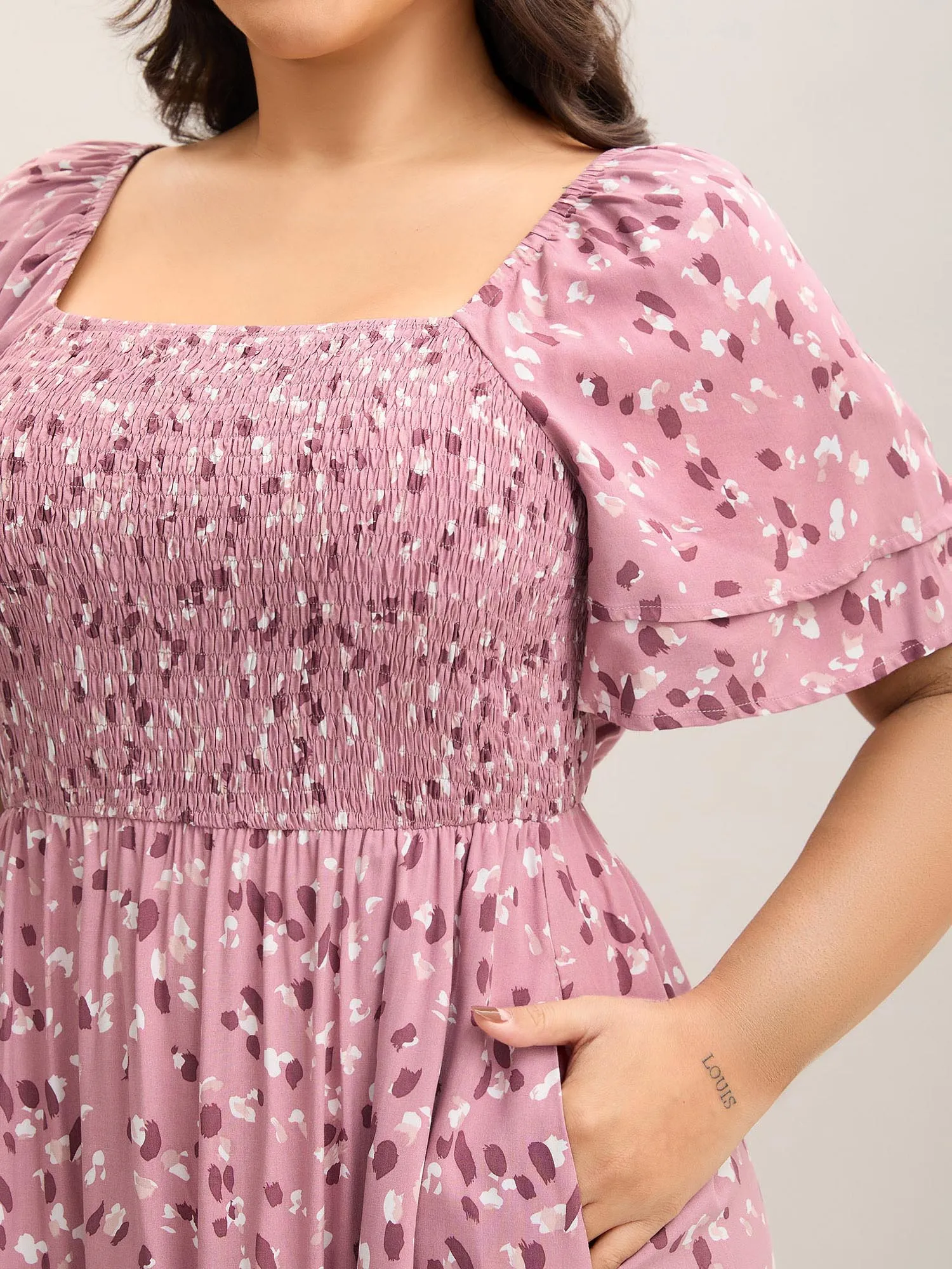 Floral Print Shirred Pockets Midi Dress sold by Bloomchic product image thumbnail 2