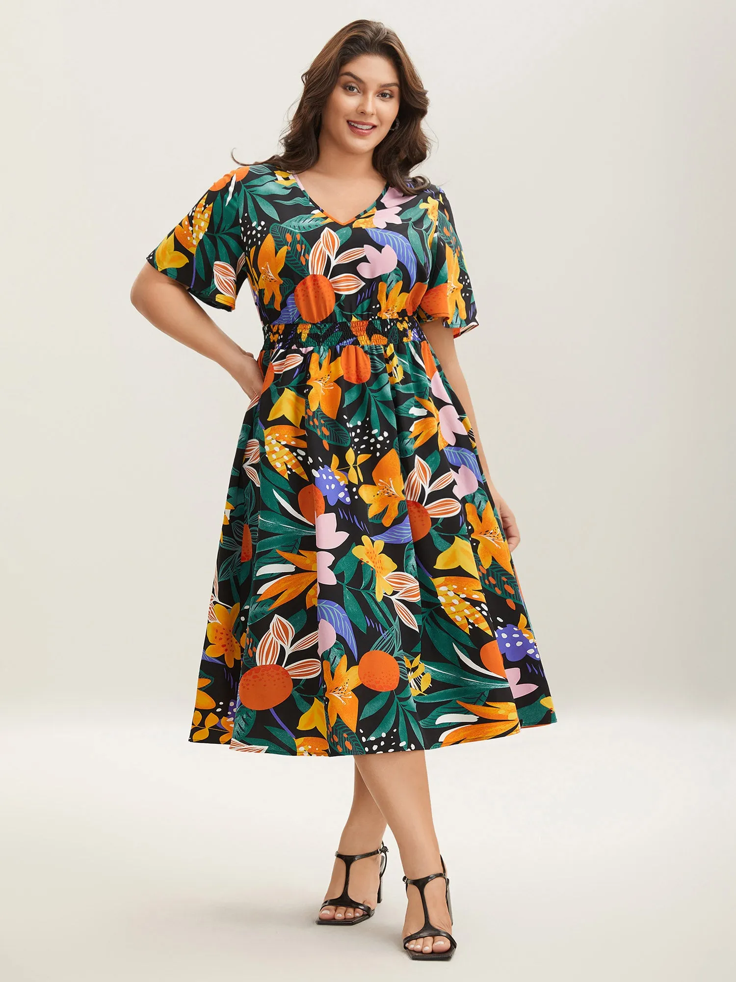 Tropical Floral Print Shirred Pockets Midi Dress sold by Bloomchic product image thumbnail 3