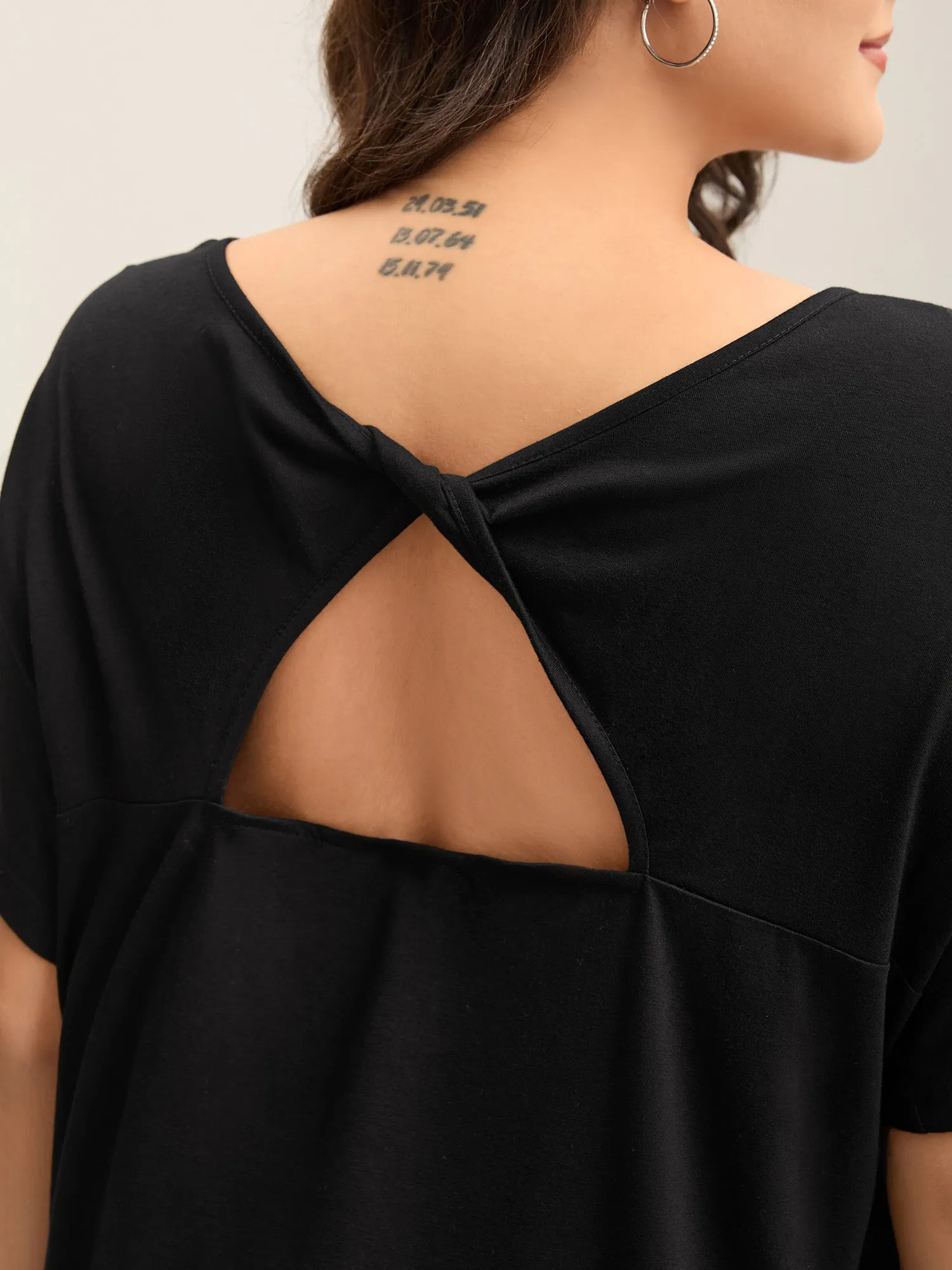 Backless Knotted Plain T-Shirt sold by Bloomchic