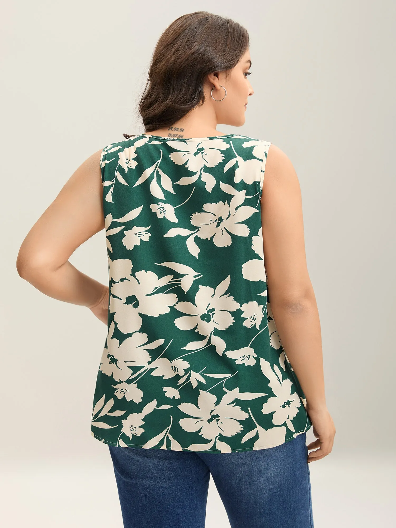 Silhouette Flower Print Tank Top sold by Bloomchic product image thumbnail 4