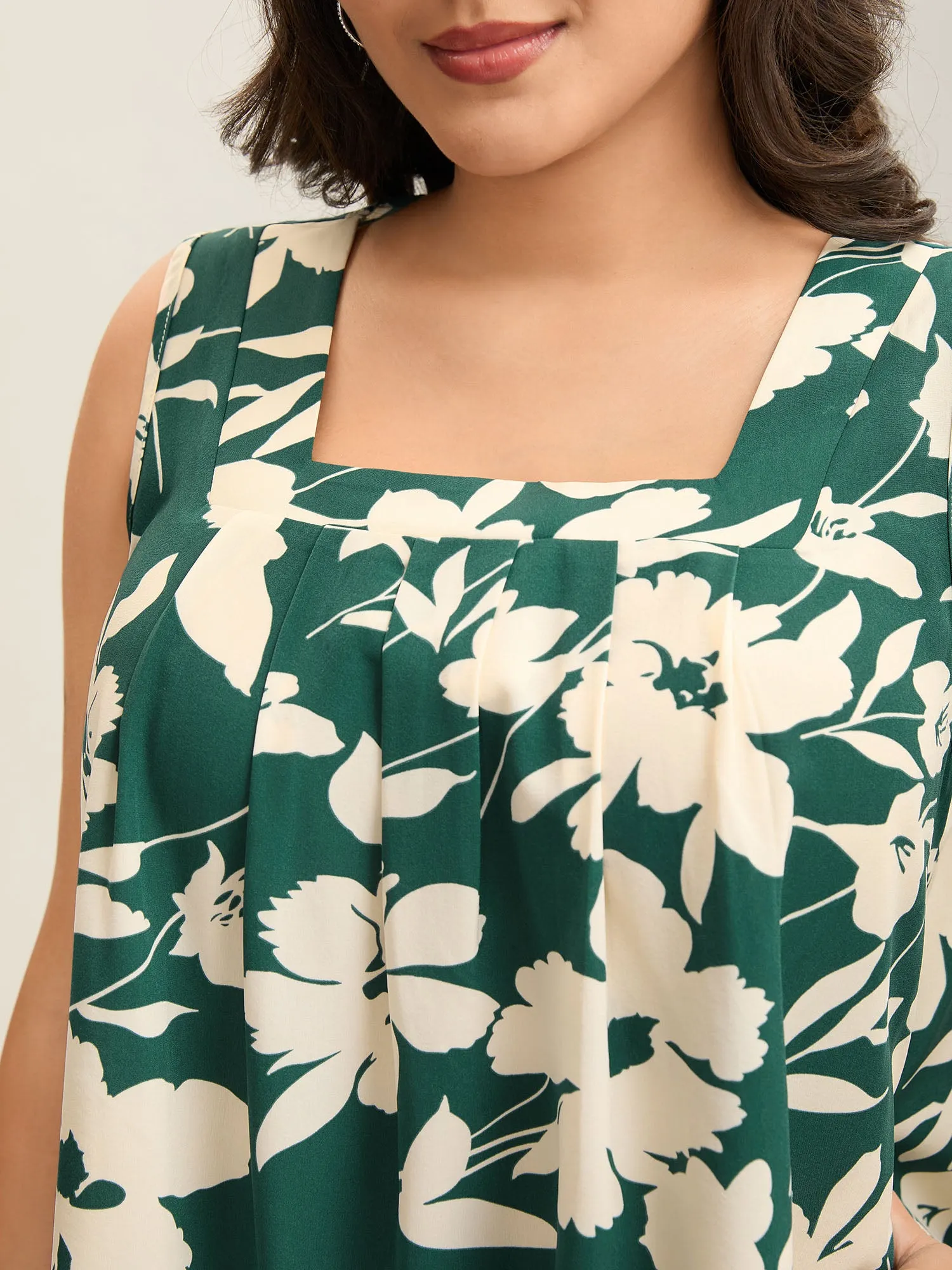 Silhouette Flower Print Tank Top sold by Bloomchic product image thumbnail 2