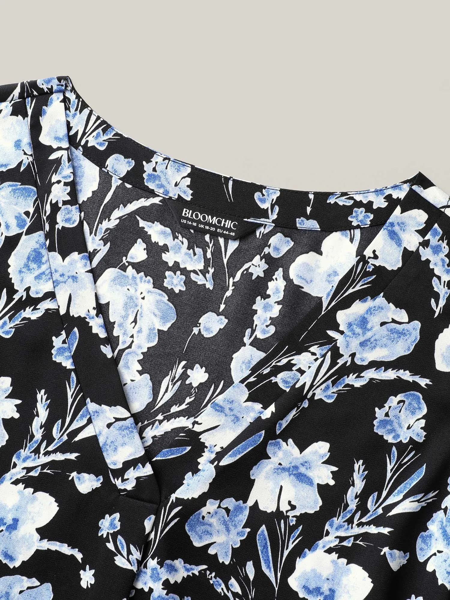 Floral Print Pleated Front Tank Top sold by Bloomchic product image thumbnail 5