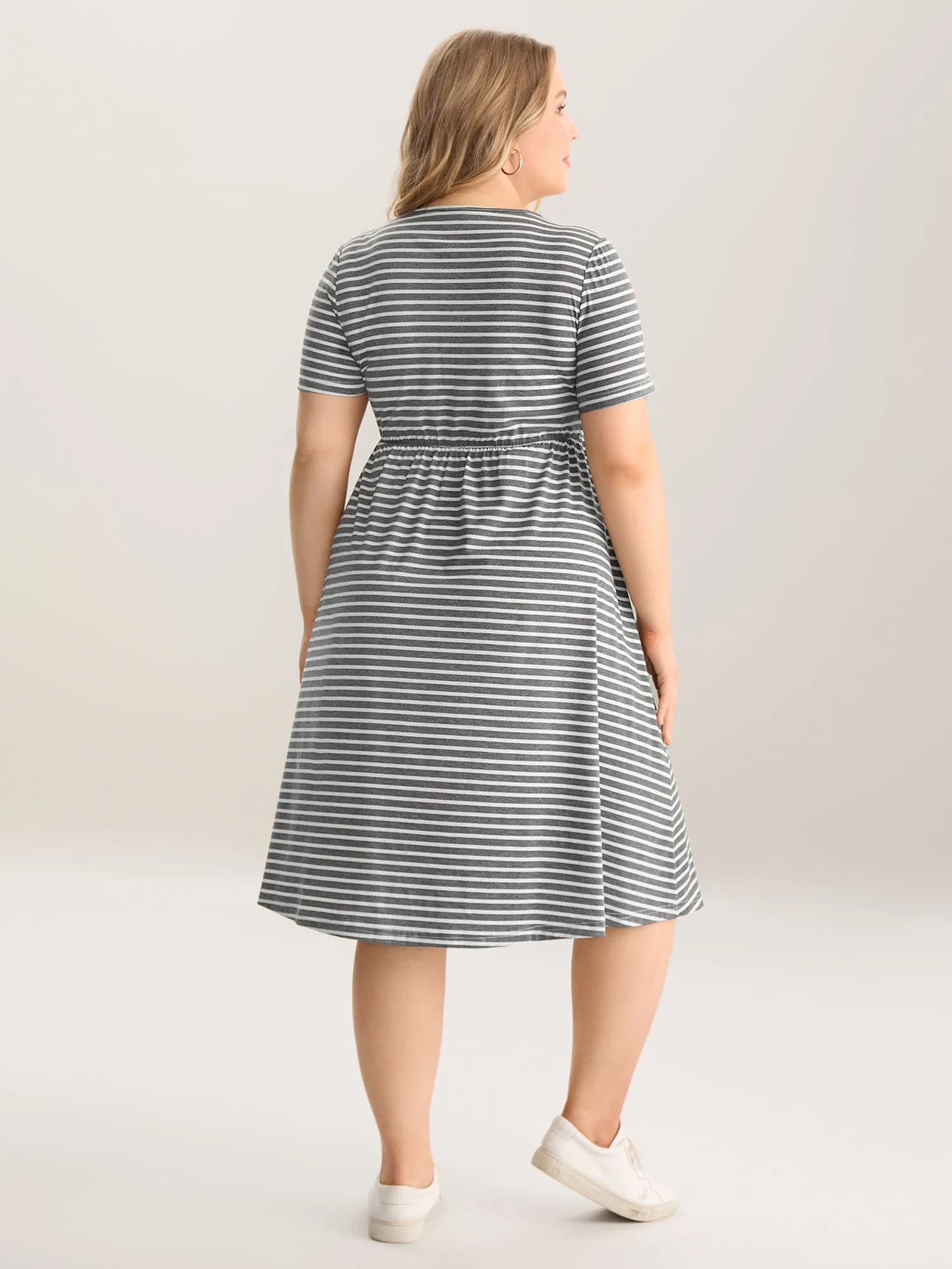 Gathered Front-Tie Pockets Midi Dress sold by Bloomchic product image thumbnail 4