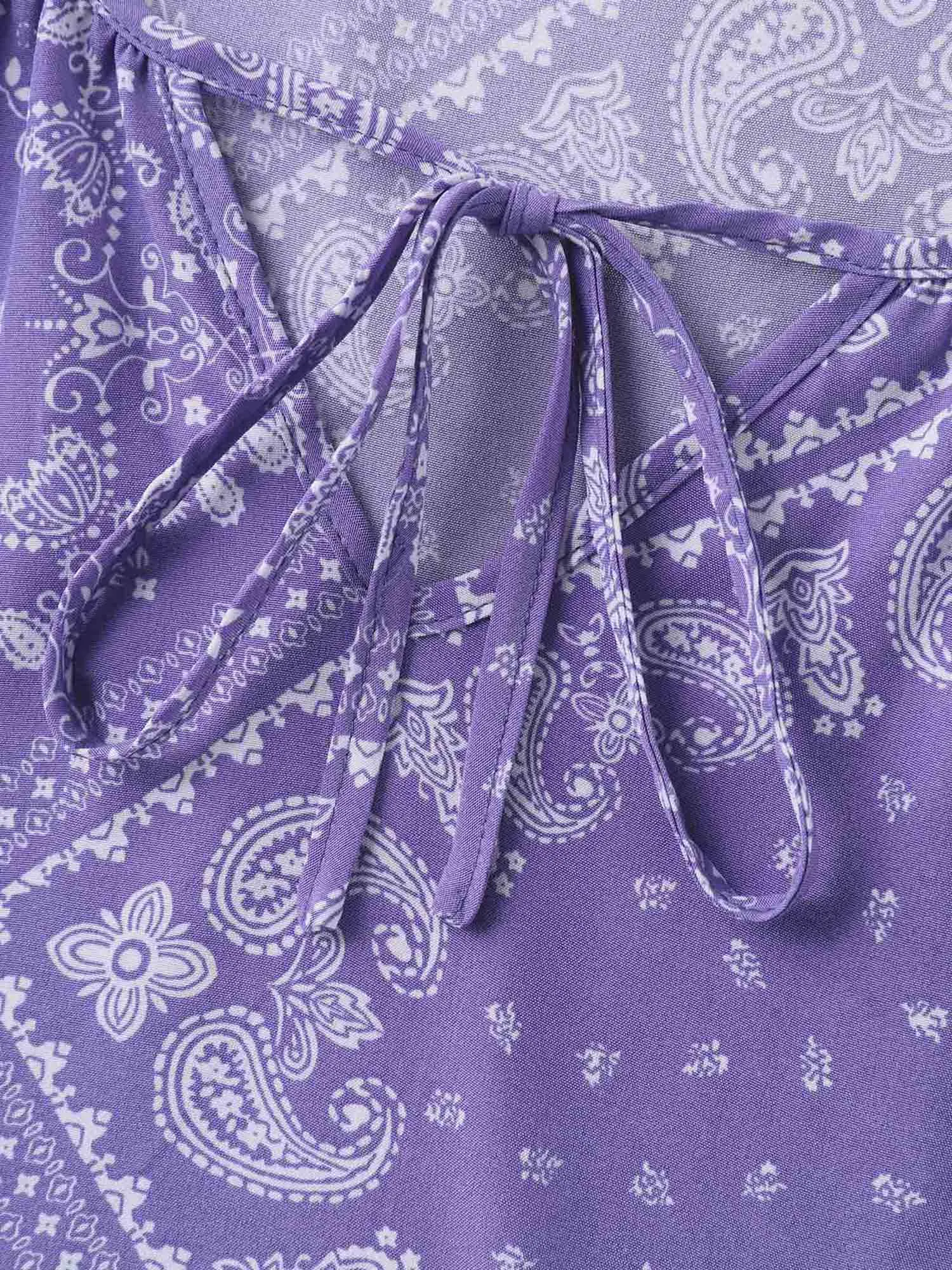 Cube Floral Pattern Shirred Hem Blouse sold by Bloomchic product image thumbnail 5