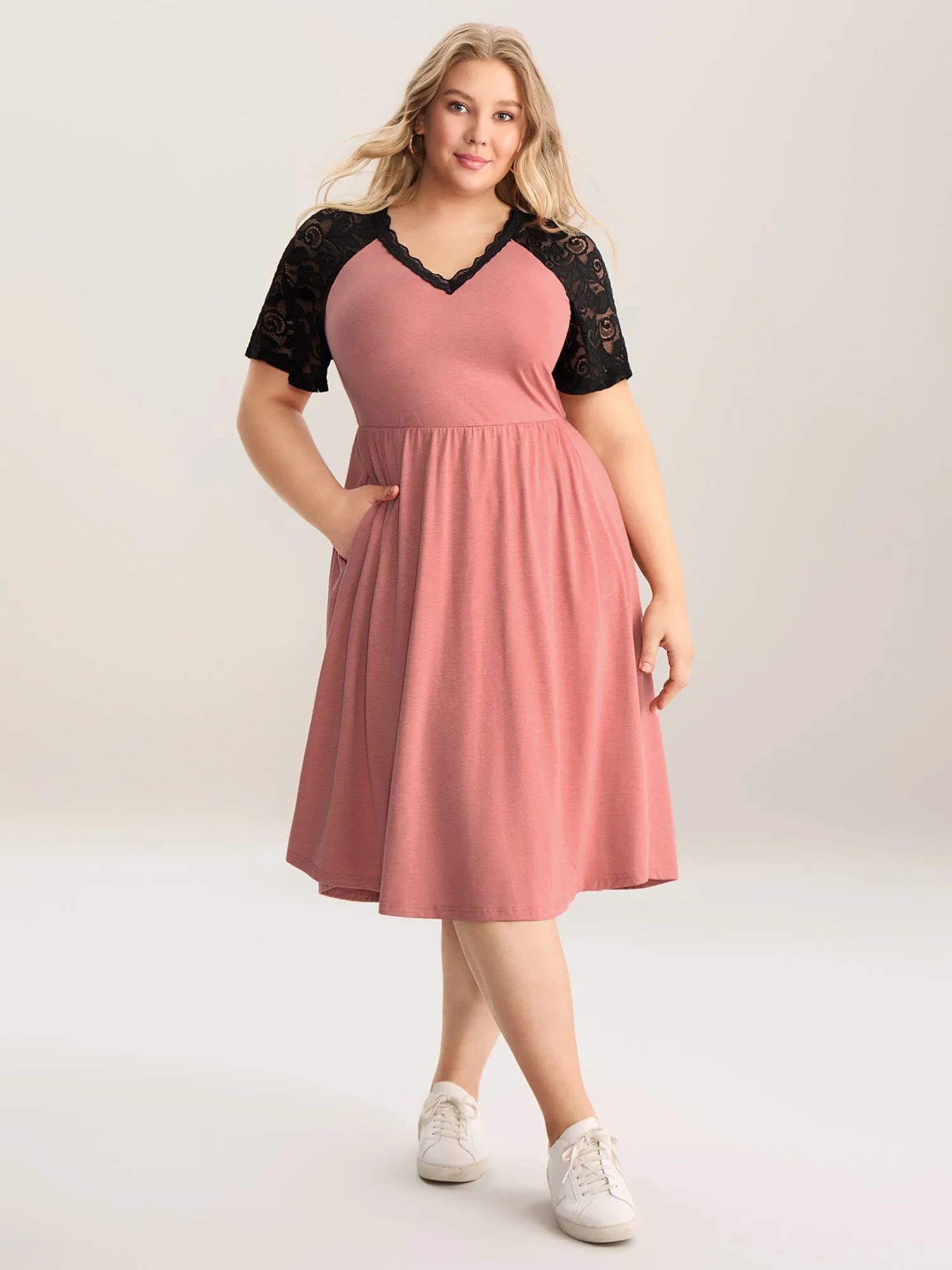 Stretchy Color Contrast V-Neck Midi Dress sold by Bloomchic