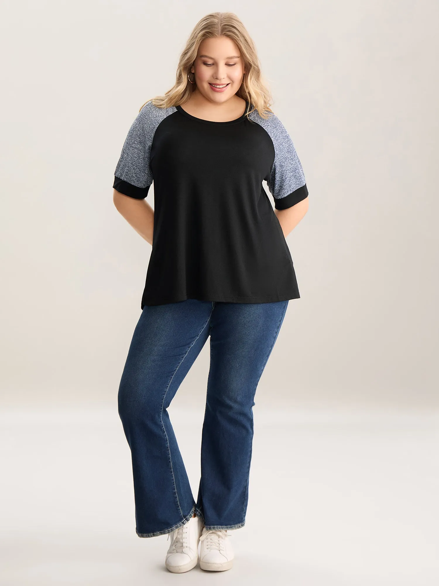 Color Contrast Raglan Sleeve T-Shirt sold by Bloomchic product image thumbnail 3