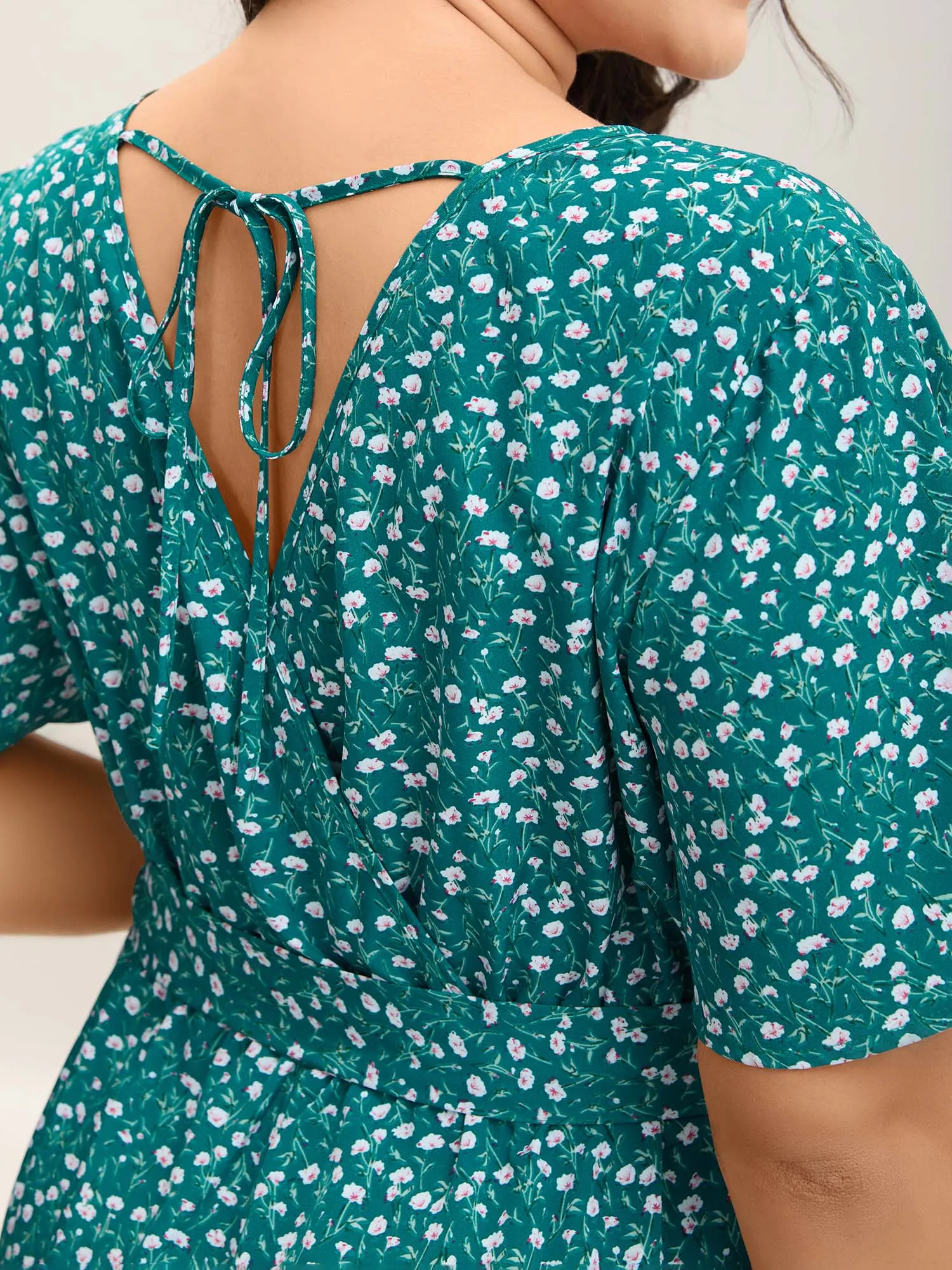 Floral Print Stretchy Waist-Tie Romper sold by Bloomchic product image thumbnail 2