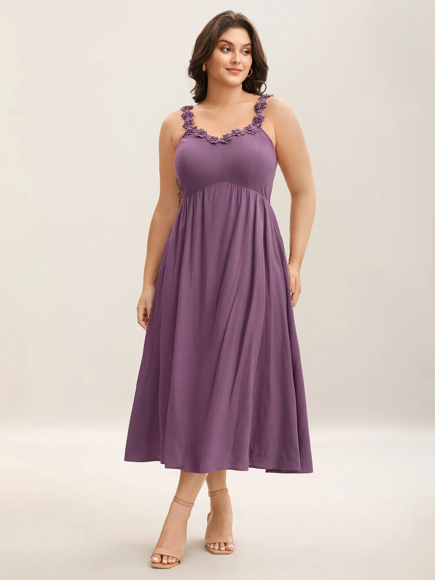 Woven Crochet Floral Neckline Midi Dress sold by Bloomchic product image thumbnail 3