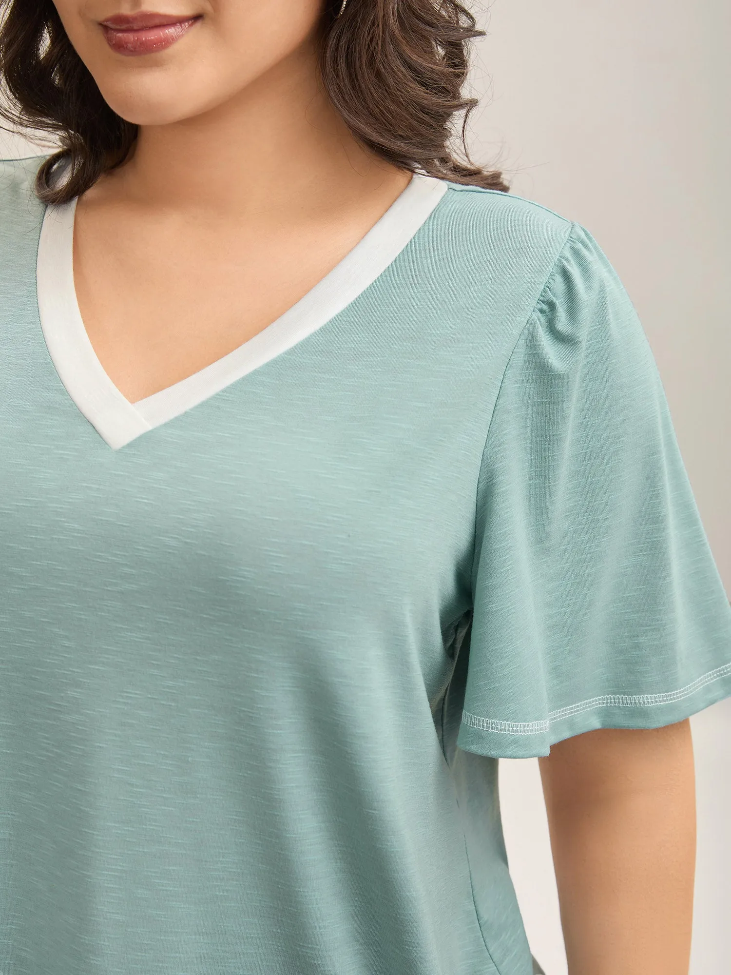 Color Contrast Bamboo Textured T-Shirt sold by Bloomchic product image thumbnail 2