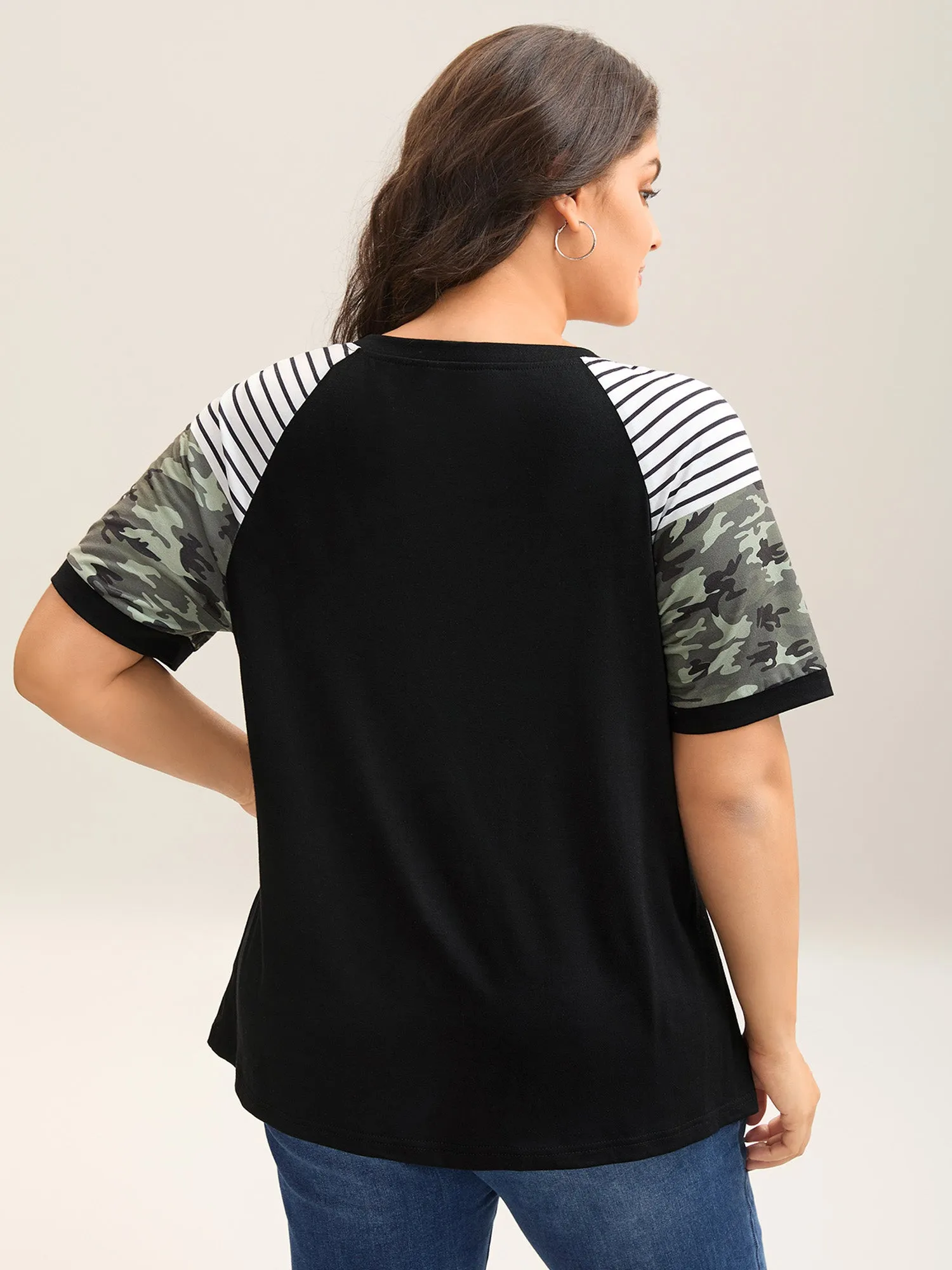 Striped Camouflage Print Round Neck T-Shirt sold by Bloomchic product image thumbnail 4