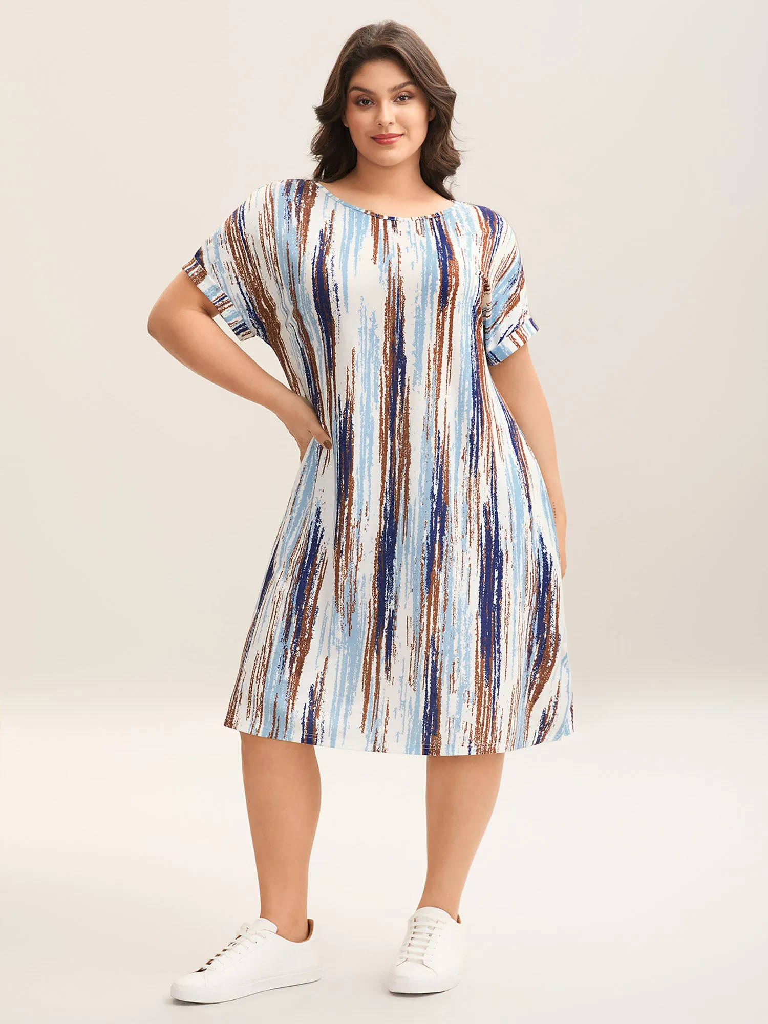 Abstract Stripes Dolman Sleeve Midi Dress sold by Bloomchic product image thumbnail 3