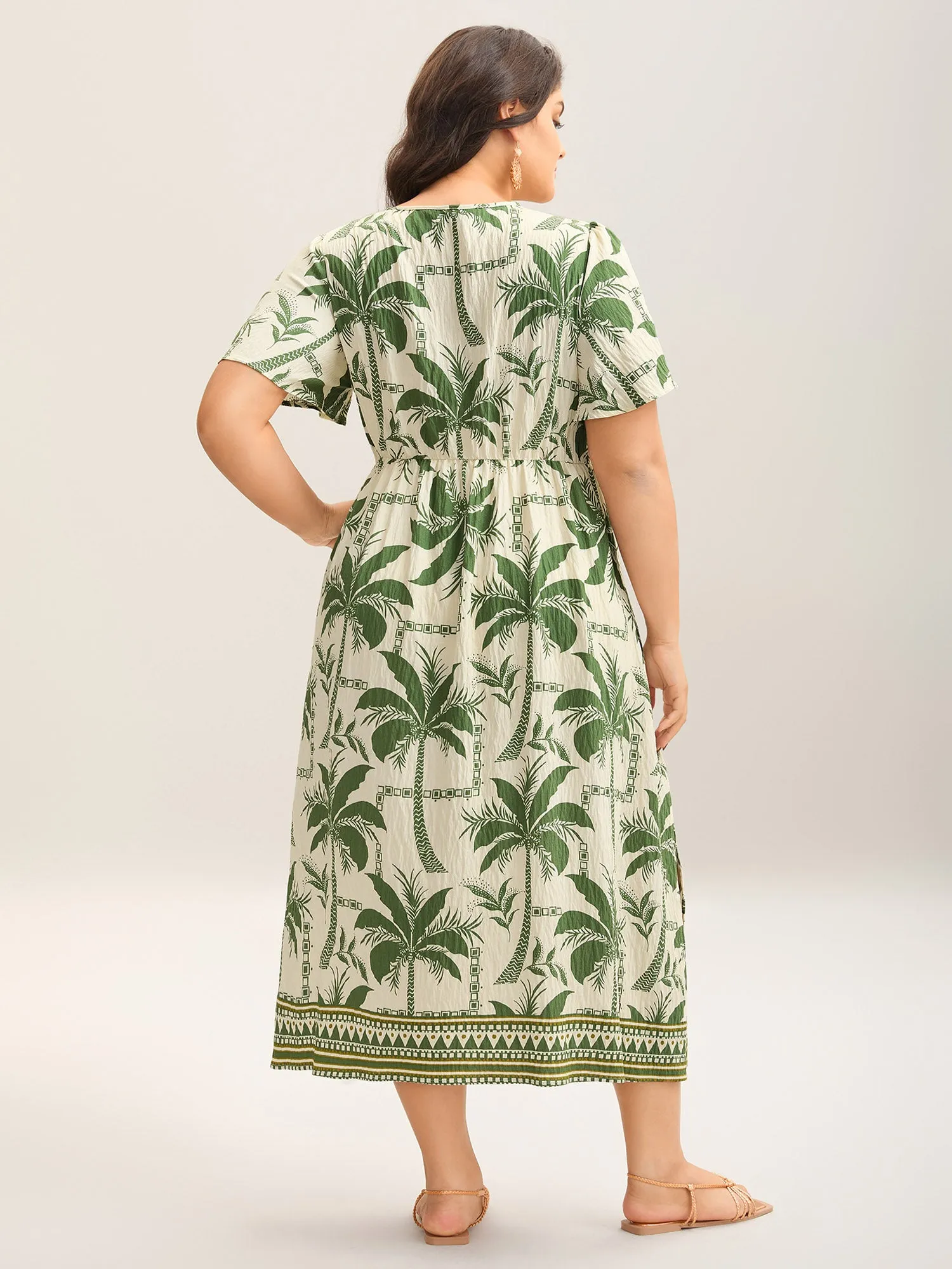 Tropical Tree Print Contrast Hem Maxi Dress sold by Bloomchic product image thumbnail 4