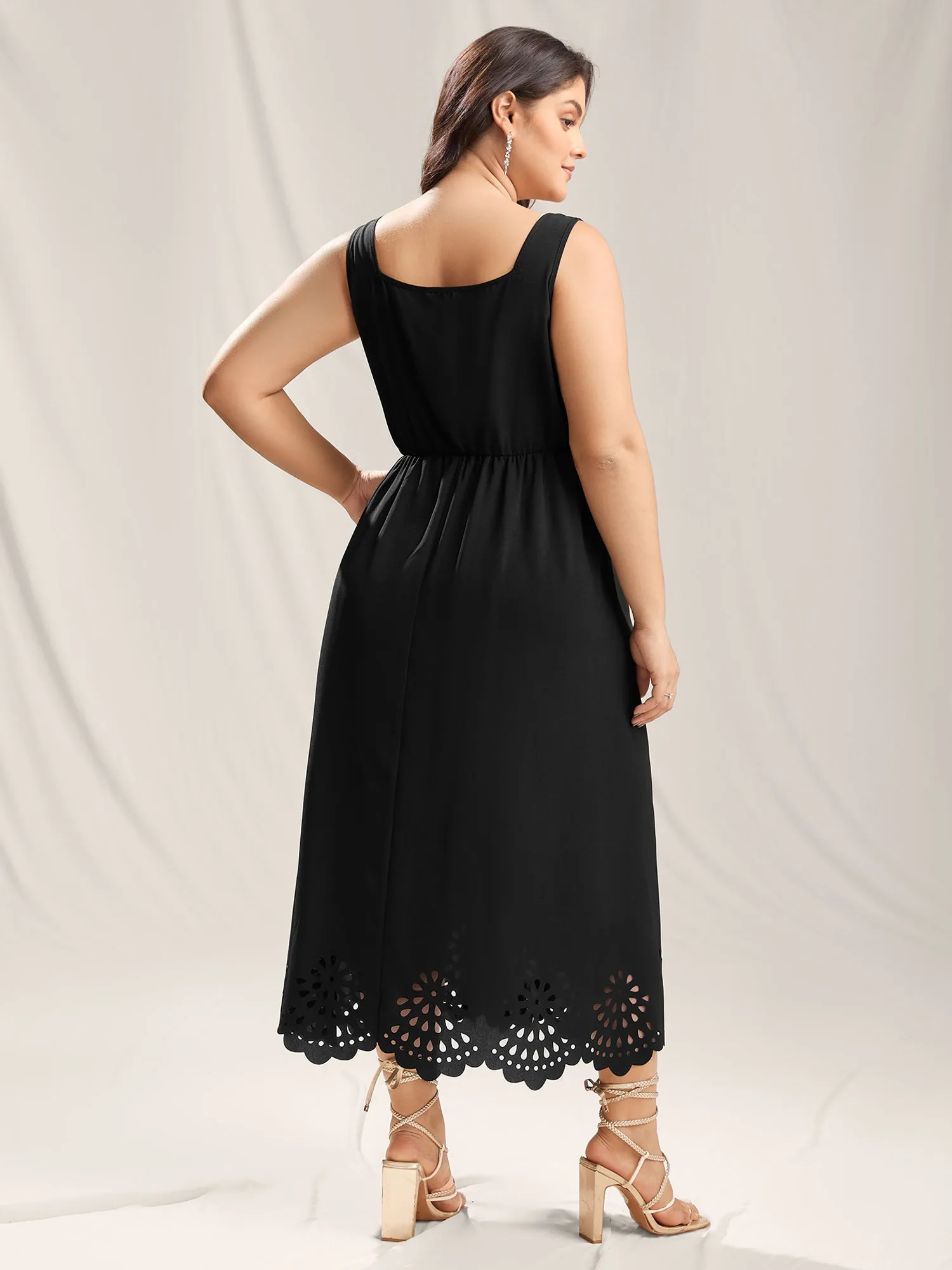 Scalloped Laser Cut Pockets Maxi Dress sold by Bloomchic product image thumbnail 4