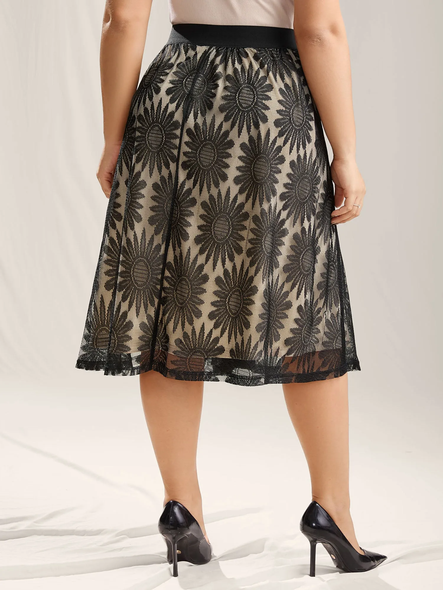 Geometric Print Lace Midi Skirt sold by Bloomchic product image thumbnail 4