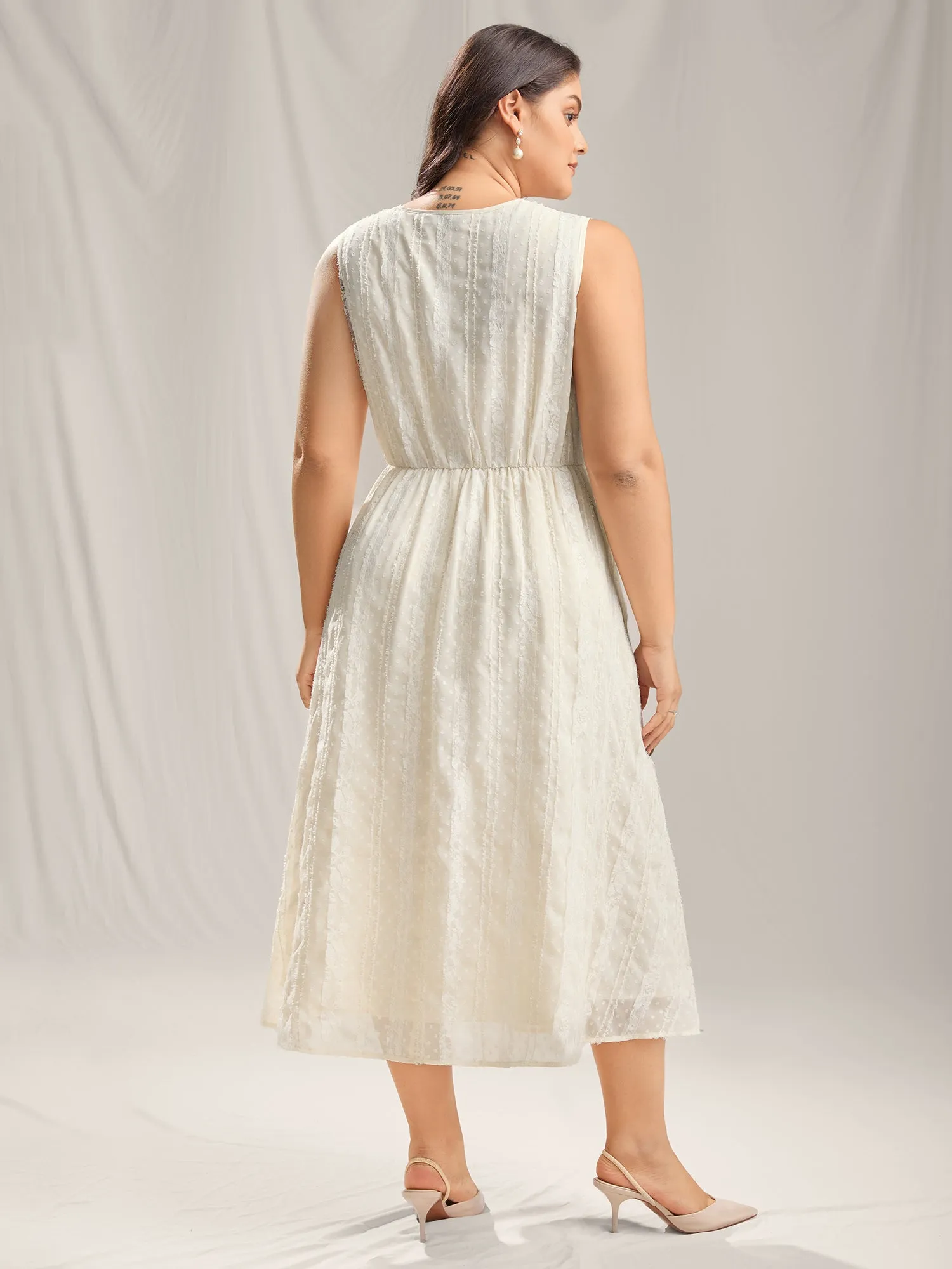 Woven Textured Surplice Neck Maxi Dress sold by Bloomchic product image thumbnail 4