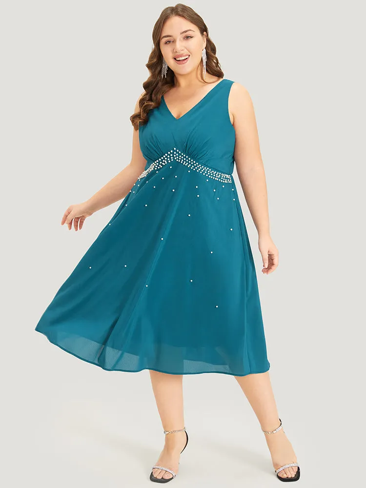 Plain Pleated Mesh Pearl Beaded Sleeveless Dress sold by Bloomchic product image thumbnail 3