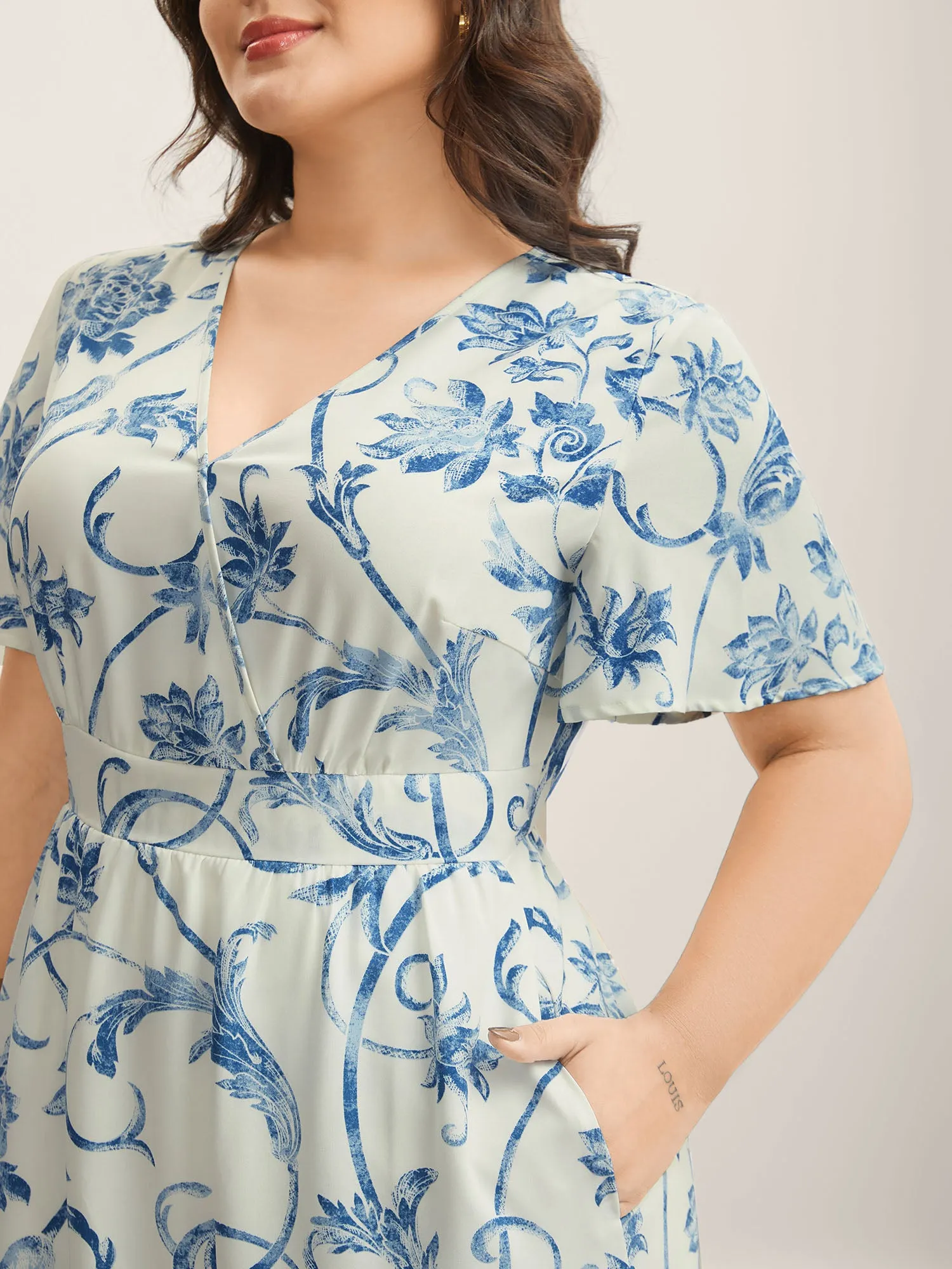 Artistic Floral Pattern Surplice Neck Midi Dress sold by Bloomchic product image thumbnail 2