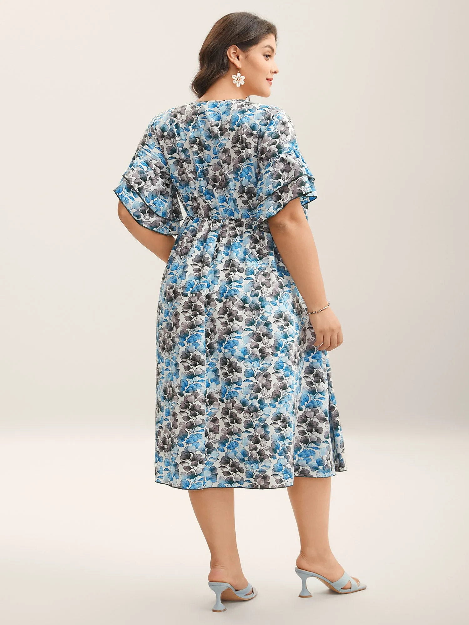Petal Print Layered Sleeve Pockets Midi Dress sold by Bloomchic product image thumbnail 4