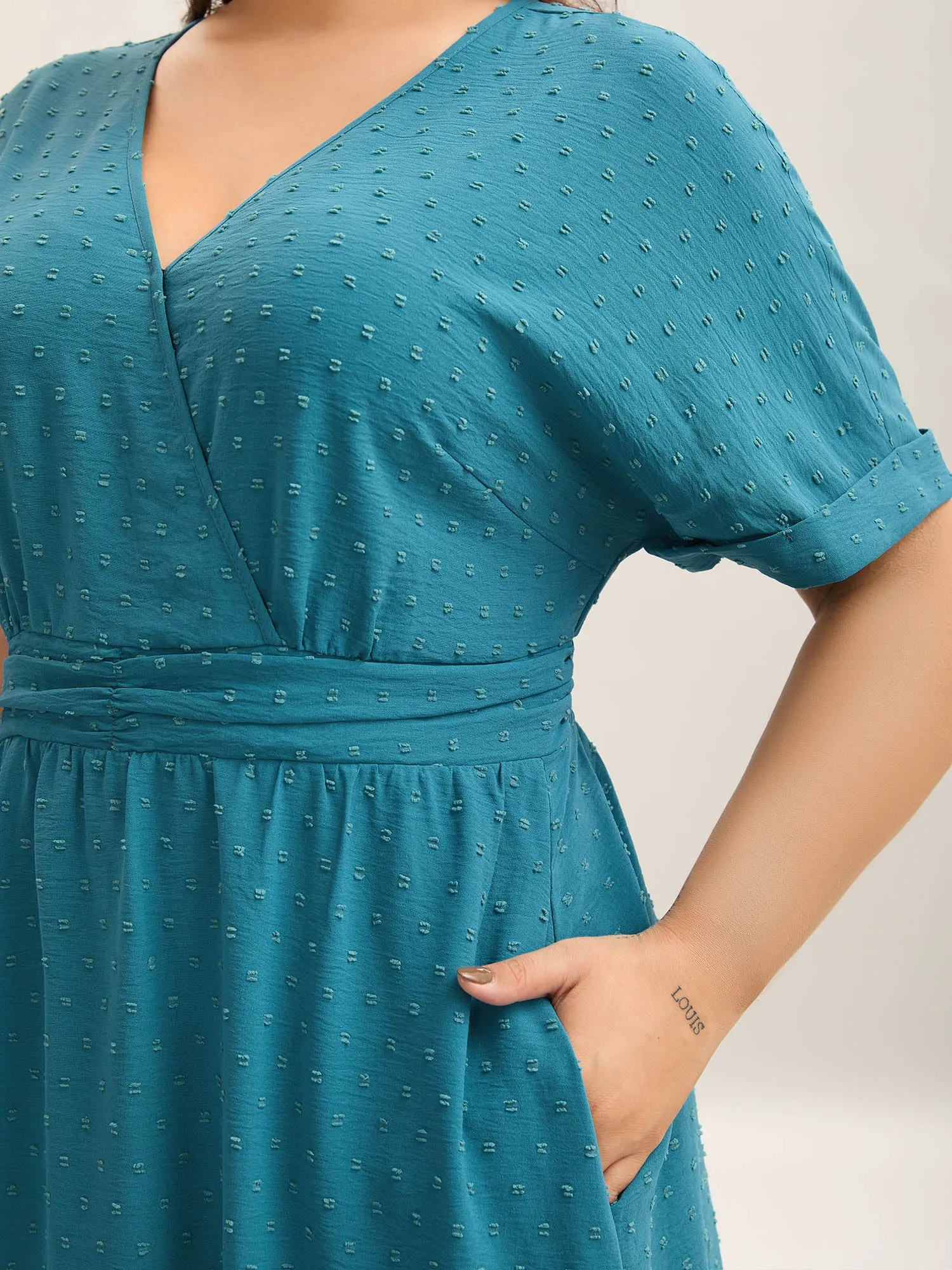 Textured Stretchy Pleated Waist Midi Dress sold by Bloomchic product image thumbnail 2