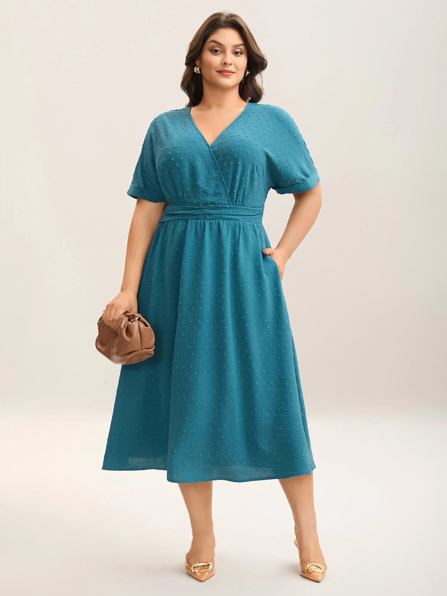 Textured Stretchy Pleated Waist Midi Dress sold by Bloomchic product image thumbnail 3