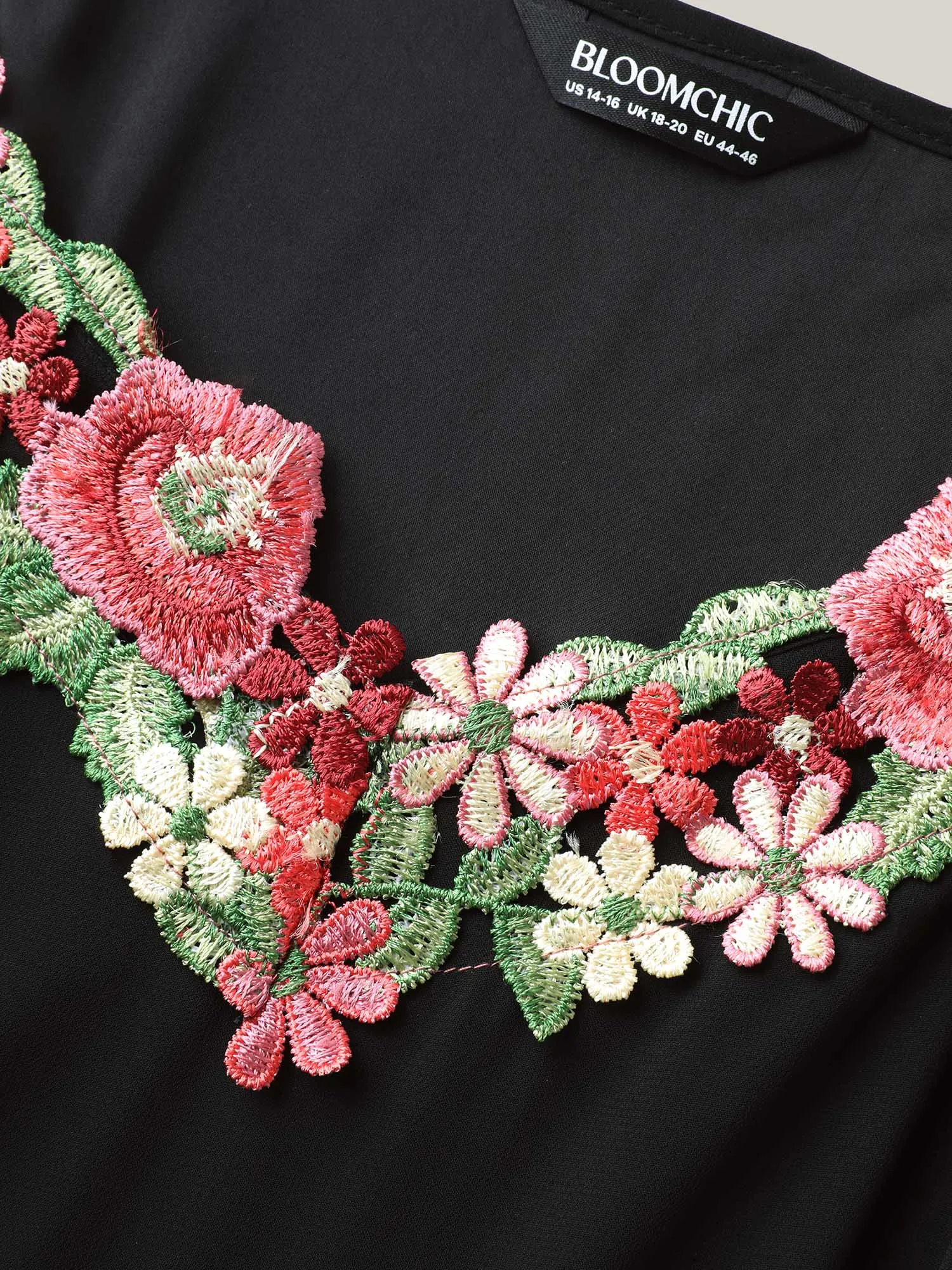 Floral Sweetheart Neckline Cinched-Waist Dress sold by Bloomchic product image thumbnail 5