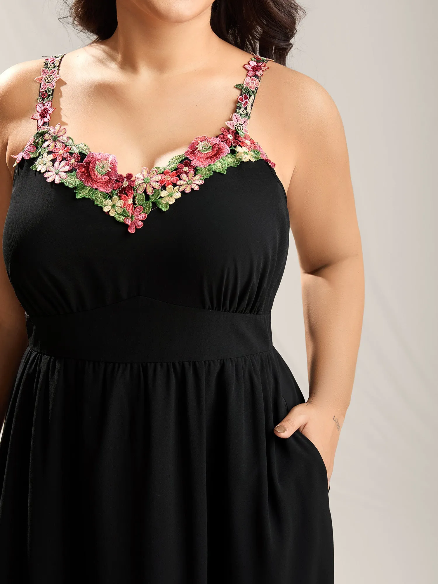 Floral Sweetheart Neckline Cinched-Waist Dress sold by Bloomchic product image thumbnail 2