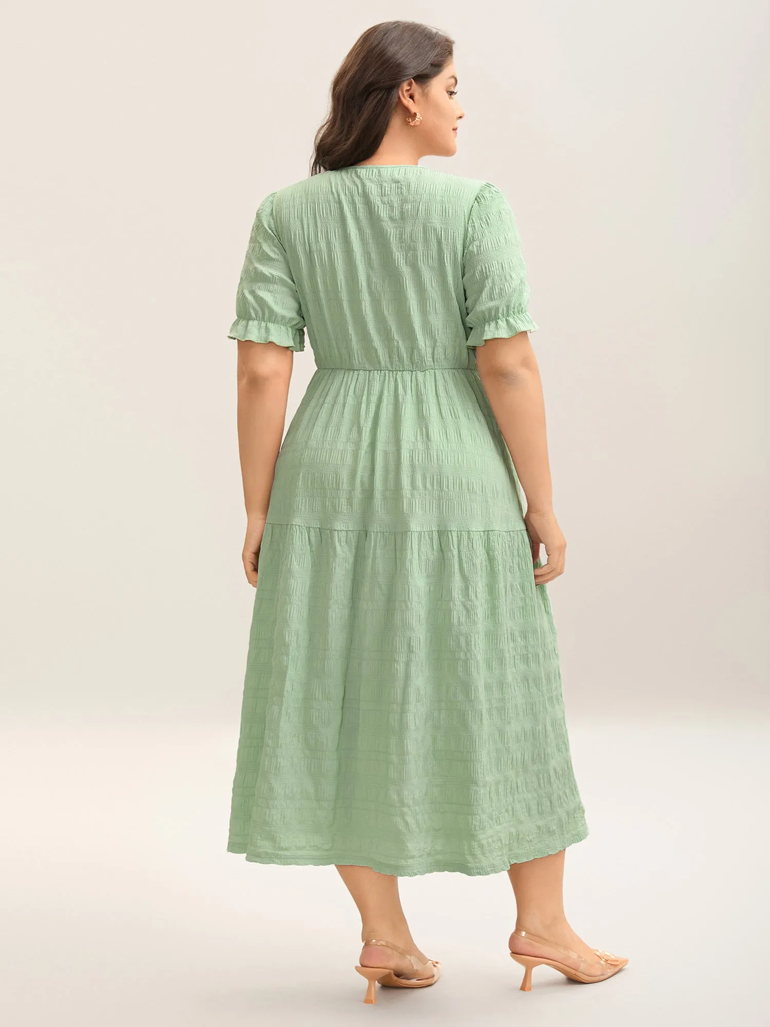 Textured Shirred Bodice Pockets Maxi Dress sold by Bloomchic product image thumbnail 4
