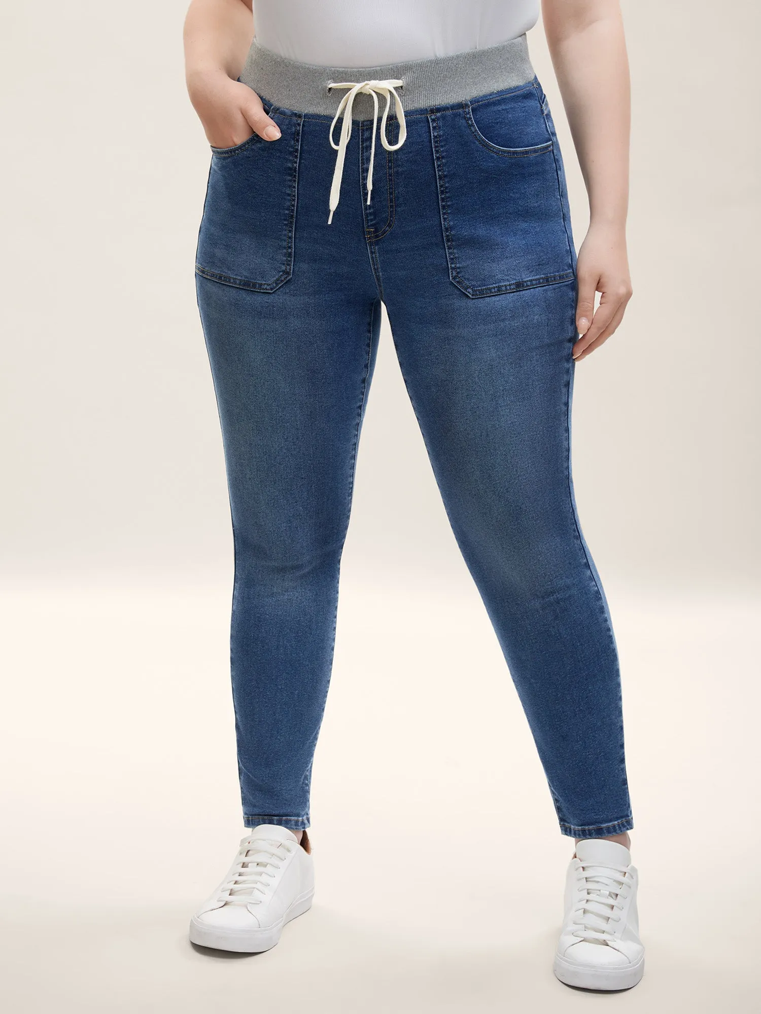 Skinny Fit Classic Mid-Rise Jeans sold by Bloomchic